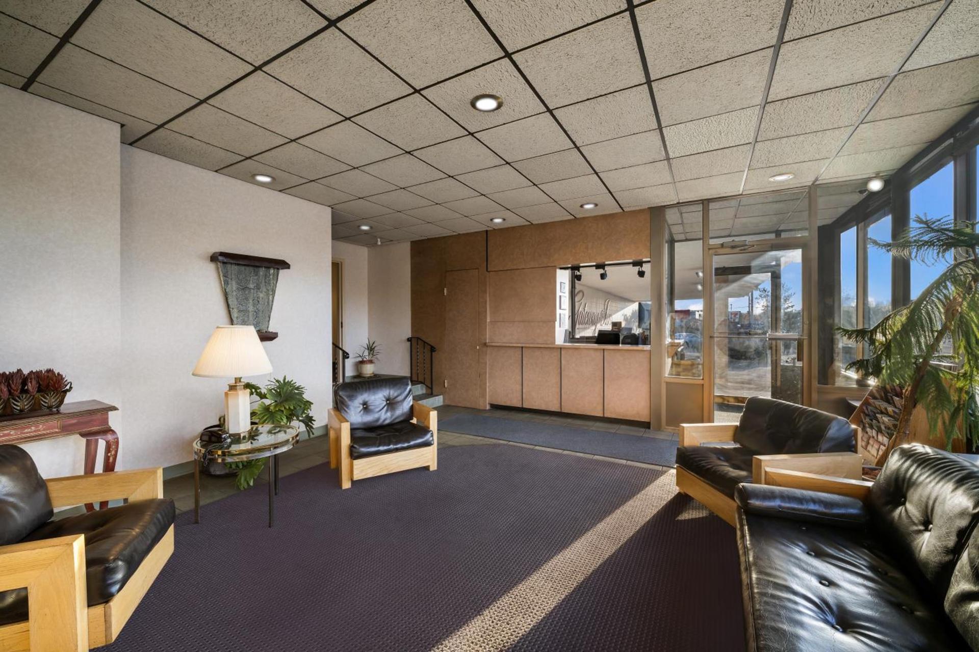 Gateway Inn photo 2