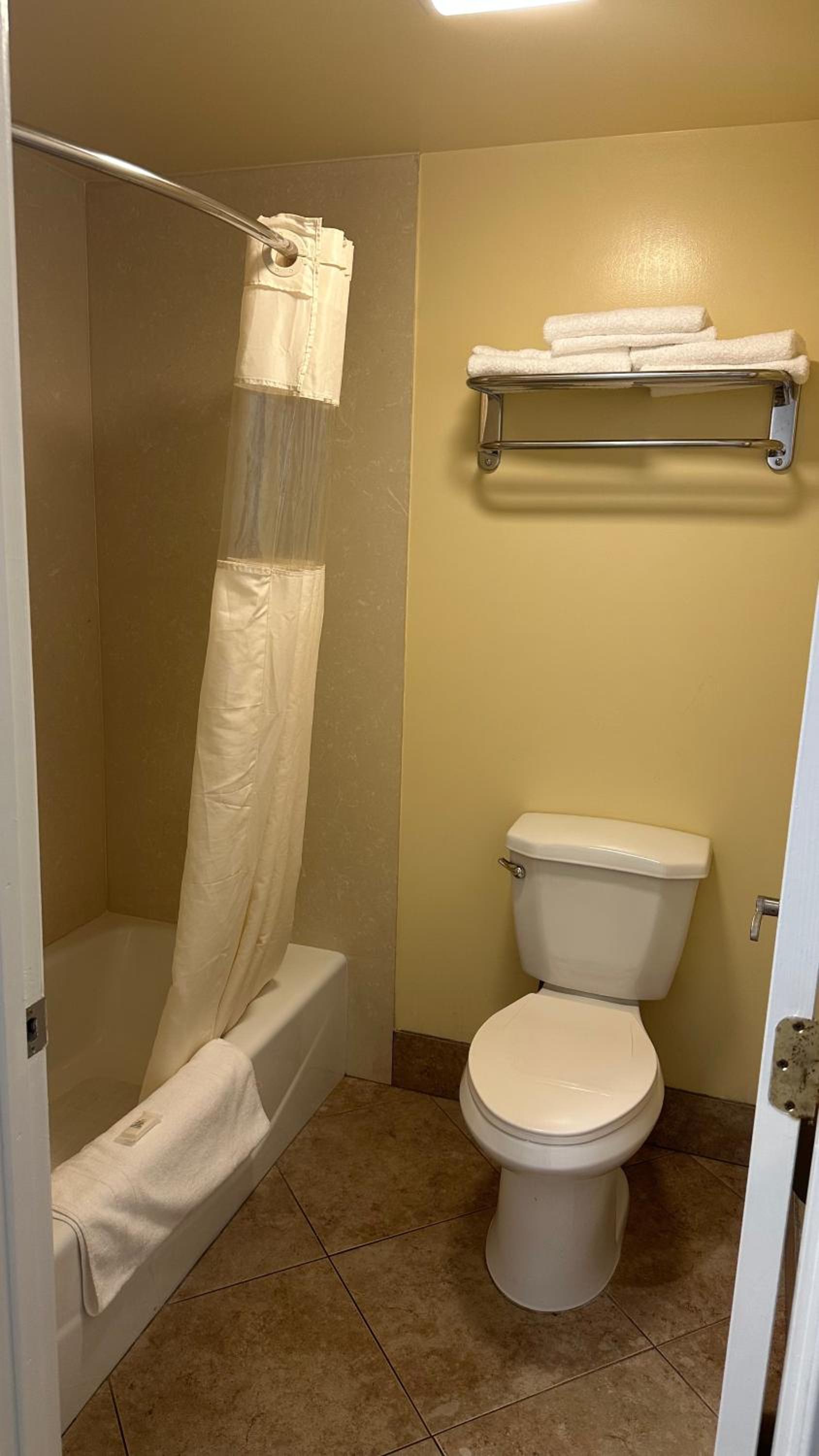 Garden Inn and Suites Glendora photo 23