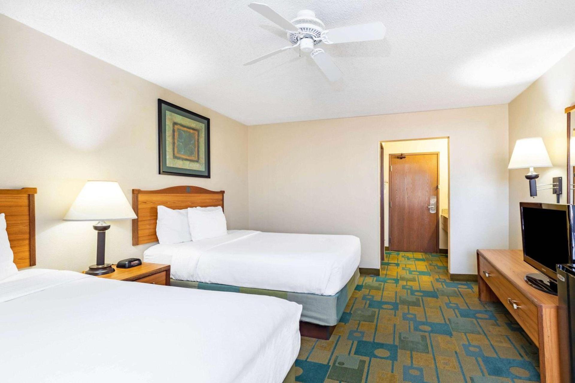 La Quinta by Wyndham El Paso East photo 10