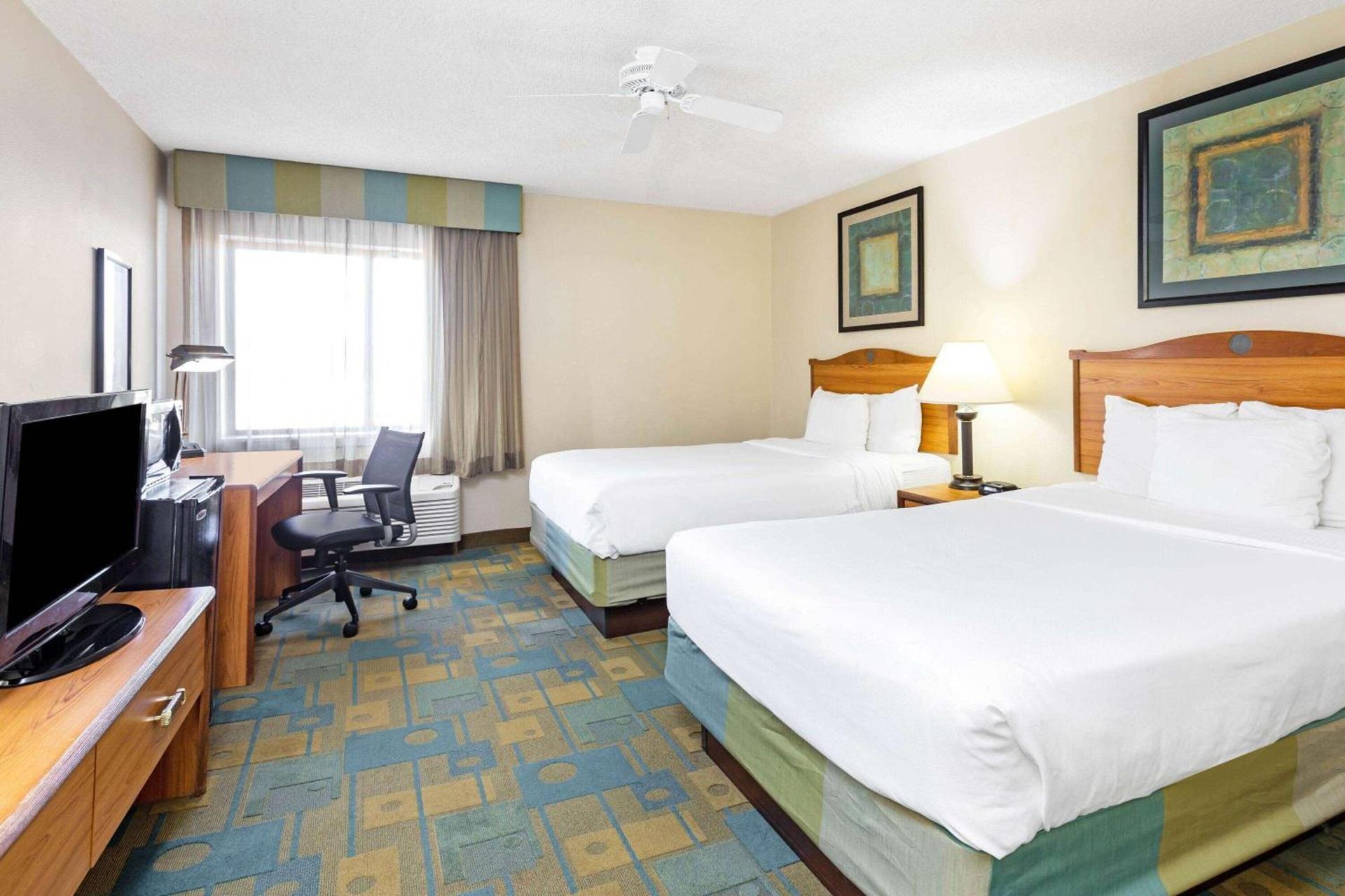 La Quinta by Wyndham El Paso East photo 8
