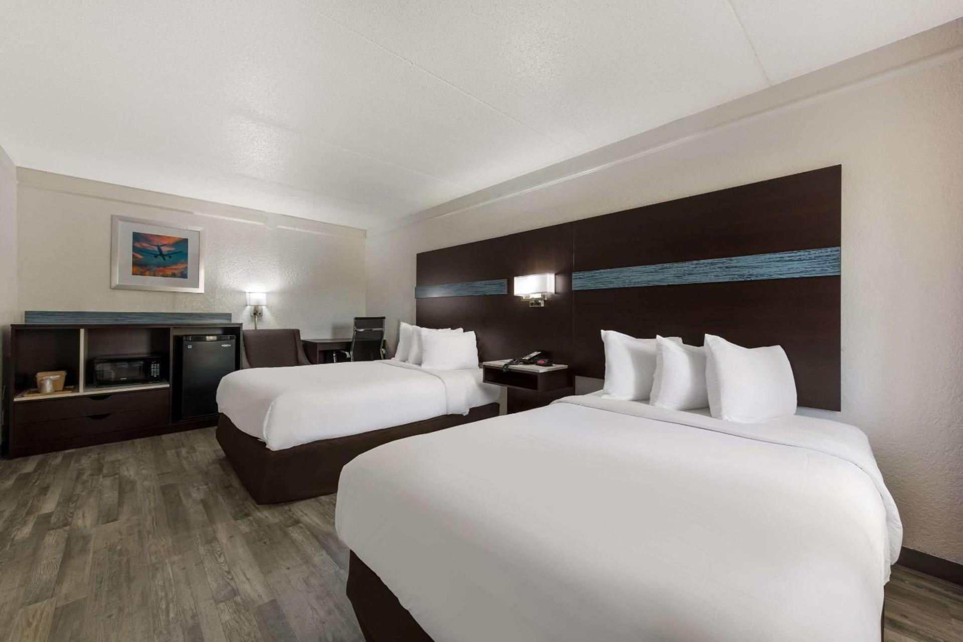 Quality Inn & Suites Airport photo 17