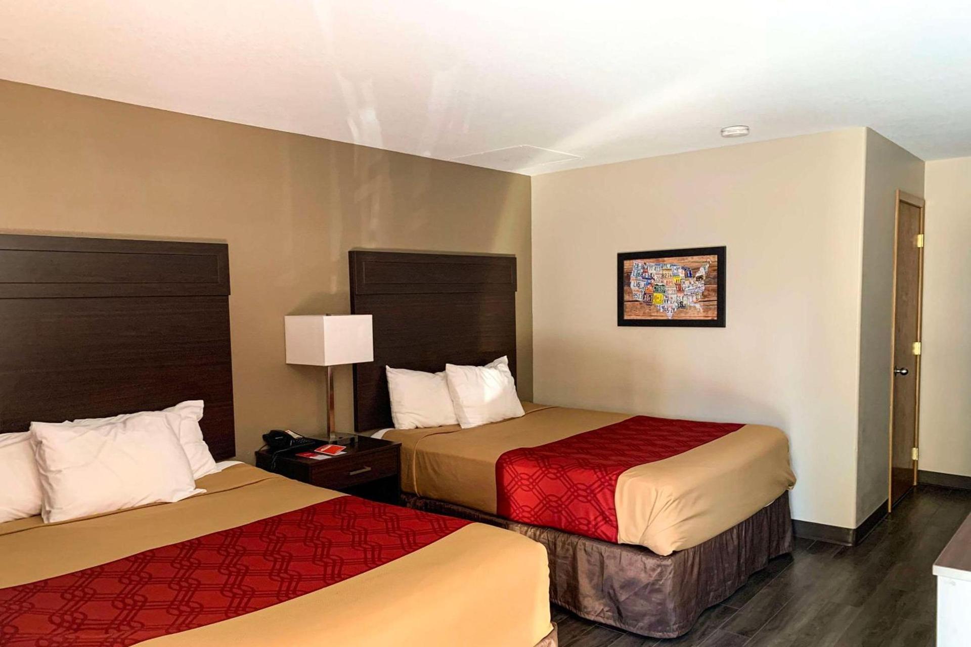 Econo Lodge Portland Downtown photo 6