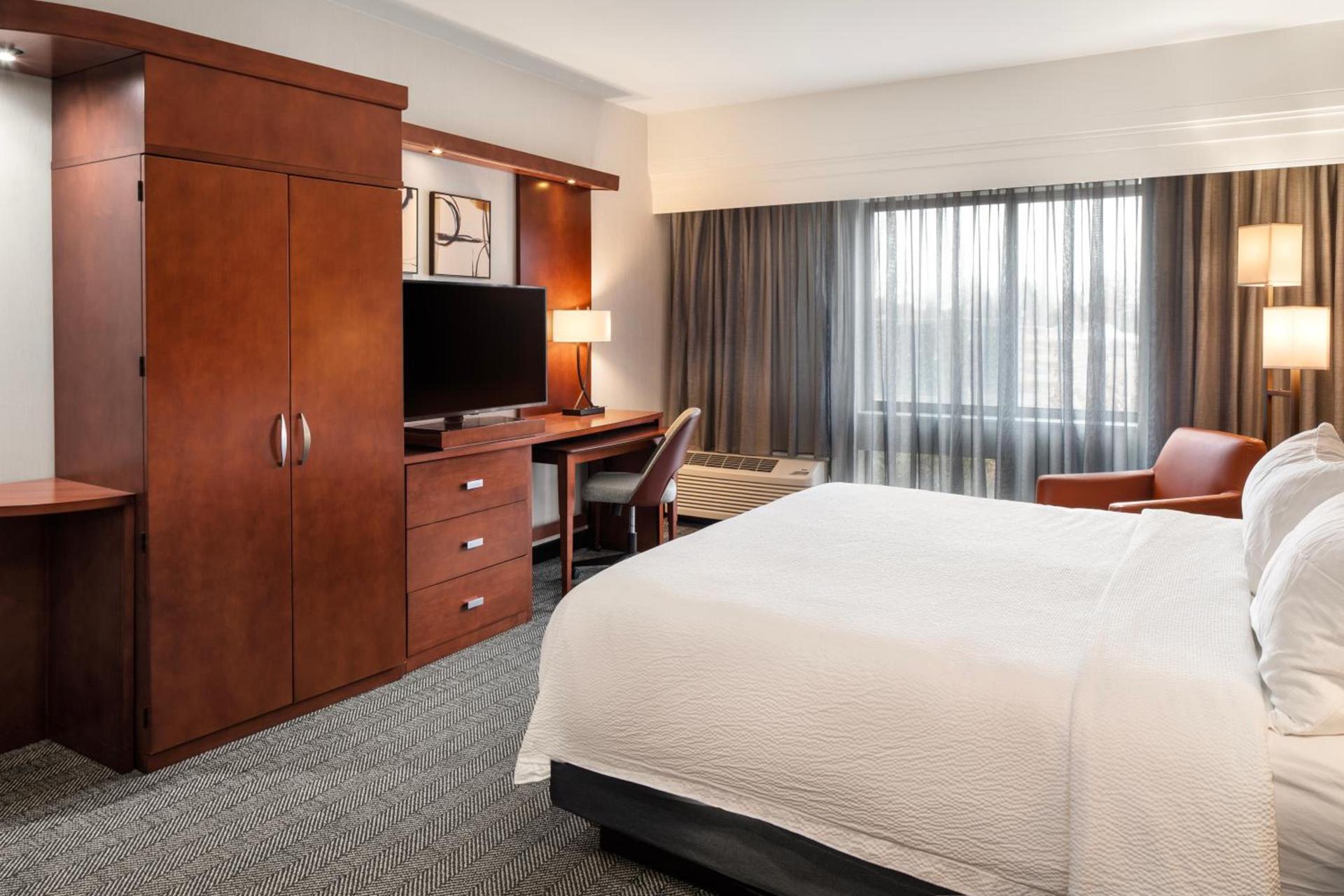 Courtyard Mankato Hotel & Event Center photo 28