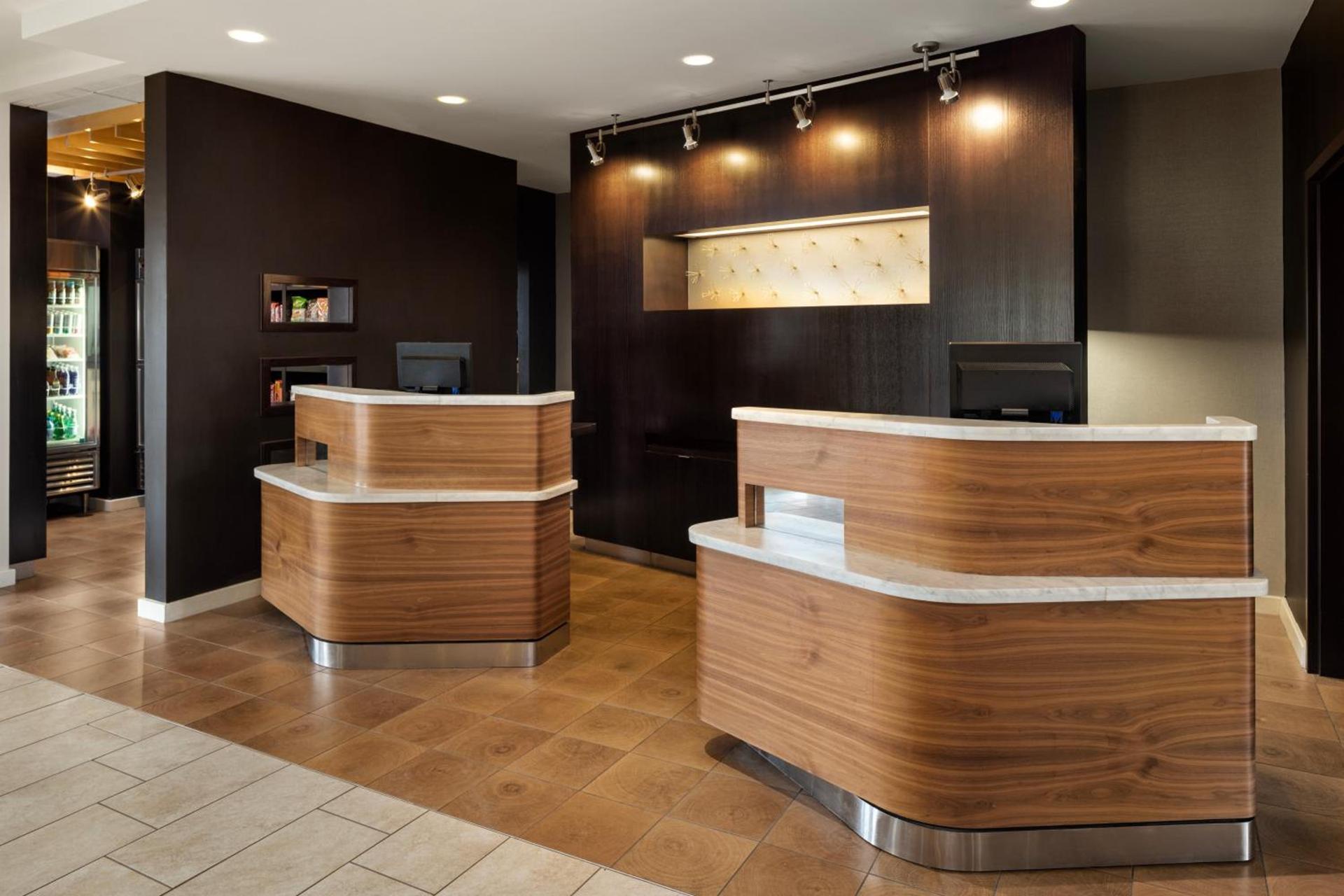 Courtyard Mankato Hotel & Event Center photo 16