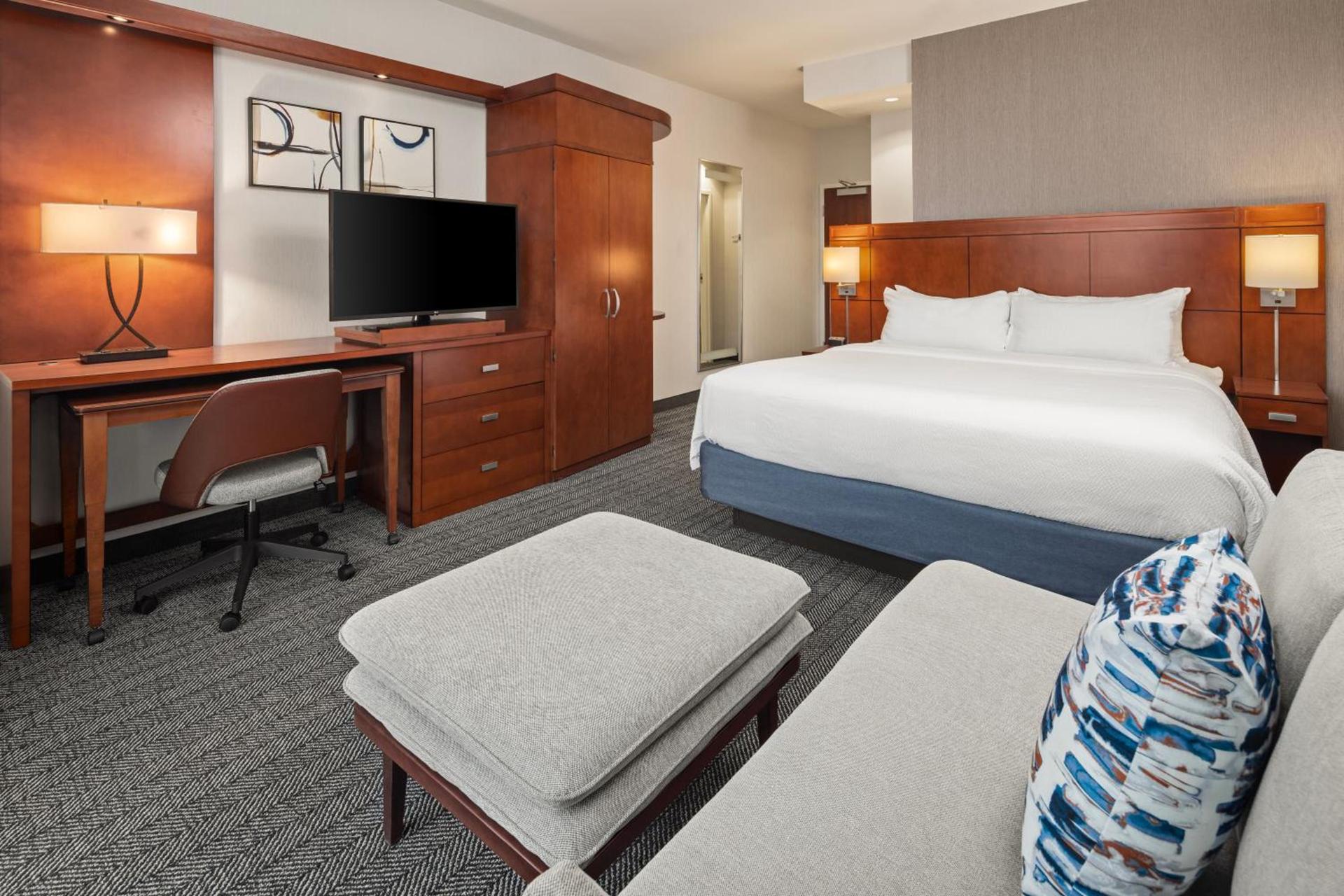 Courtyard Mankato Hotel & Event Center photo 23