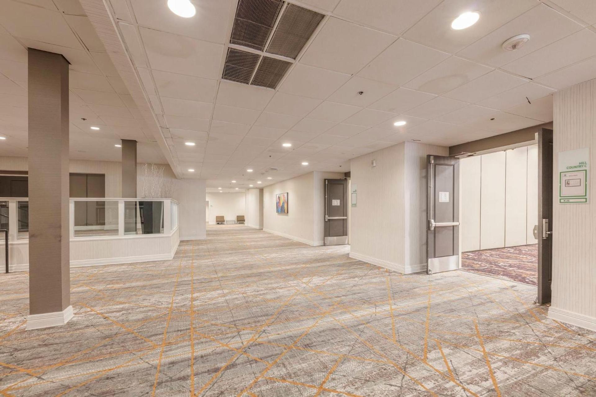 Holiday Inn Austin Midtown by IHG photo 27