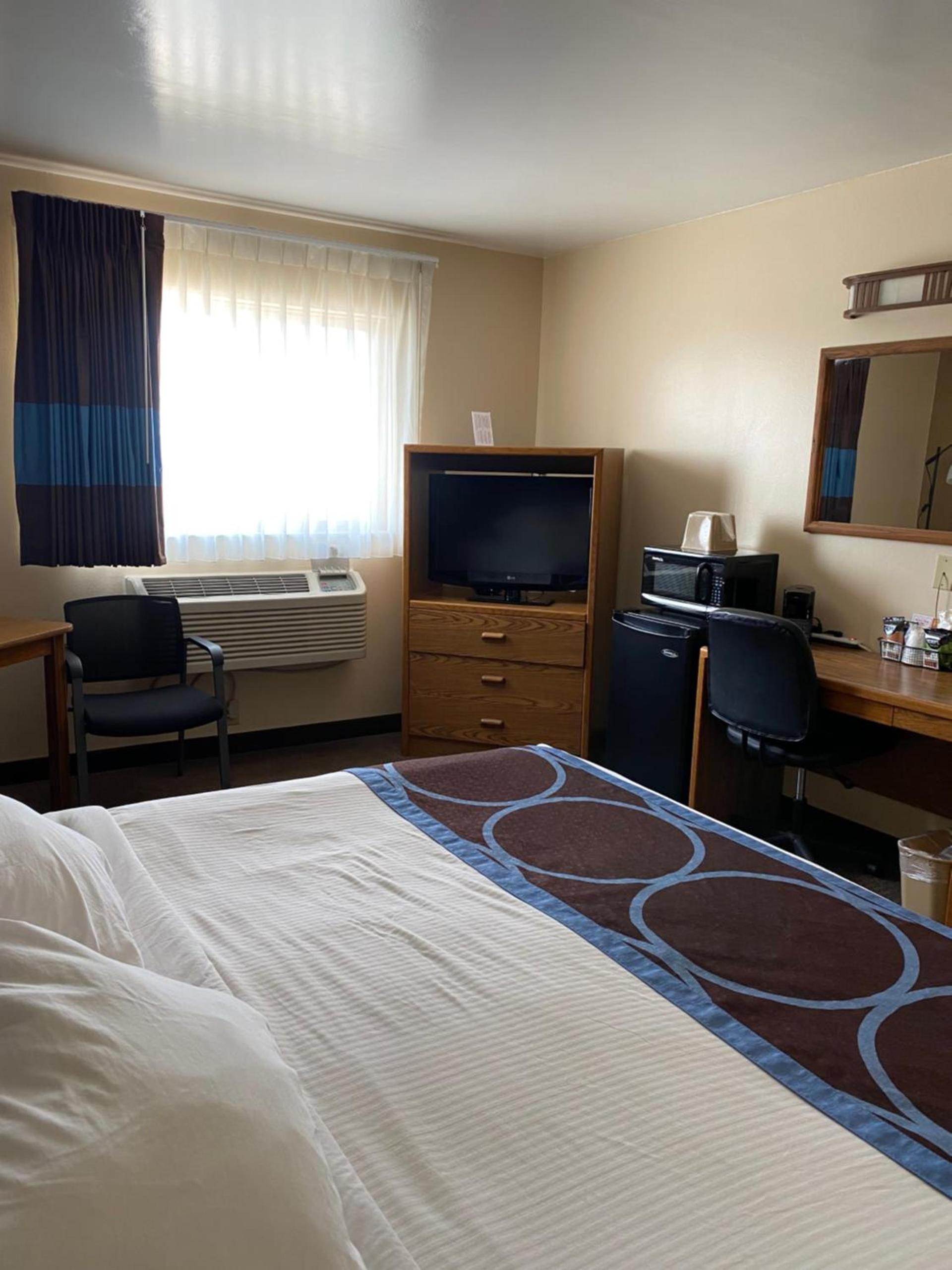 Super 8 by Wyndham Ogallala photo 29