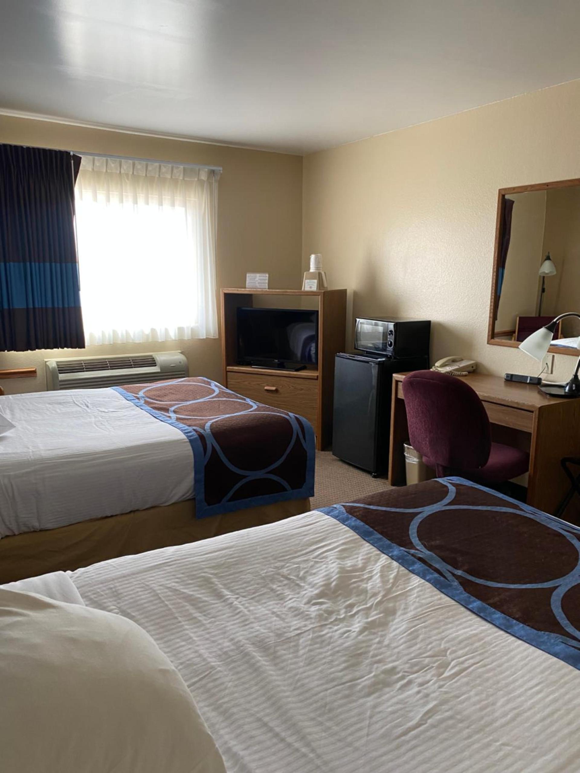 Super 8 by Wyndham Ogallala photo 41