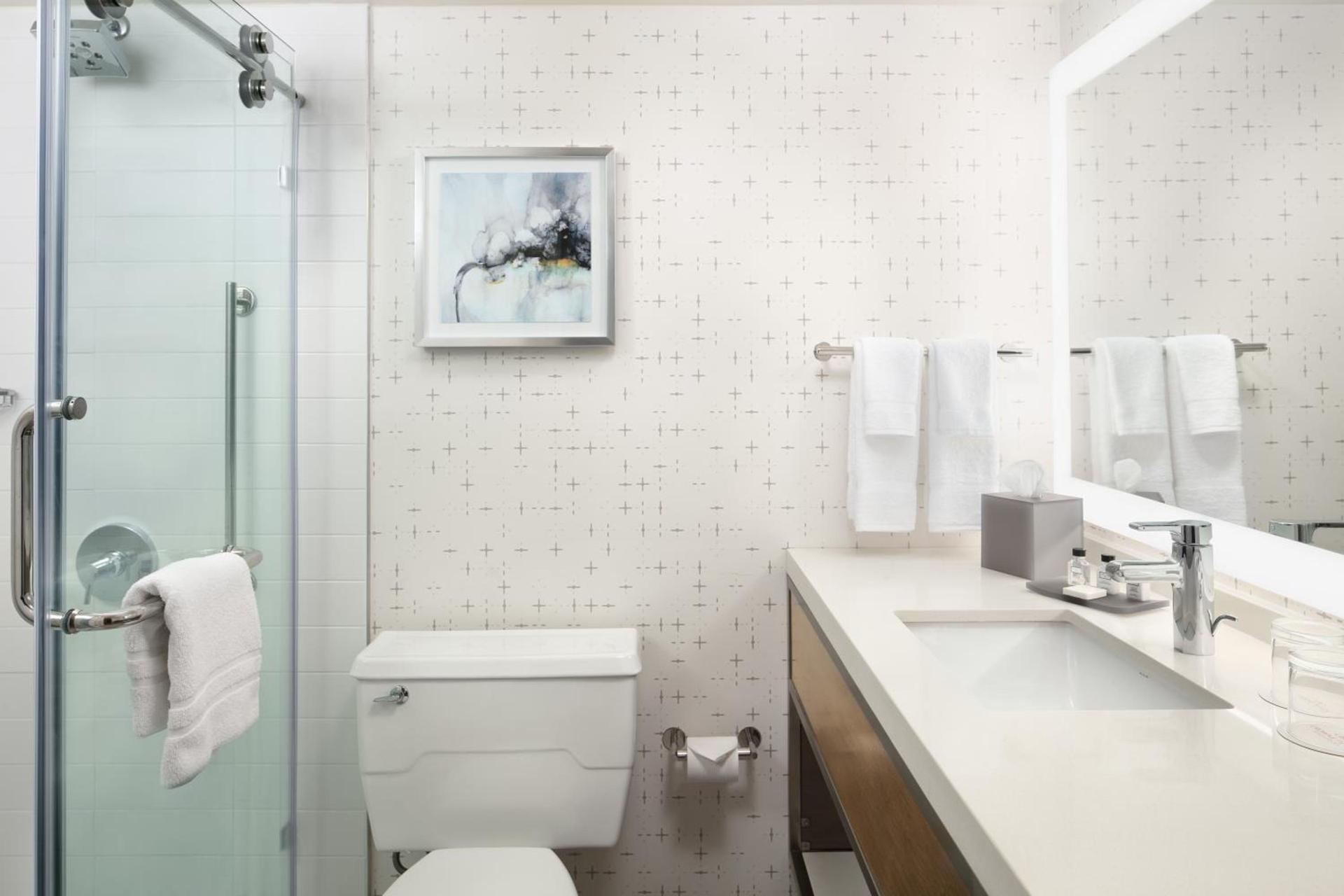 Crowne Plaza Dallas Market Ctr - Love Field, an IHG Hotel photo 3