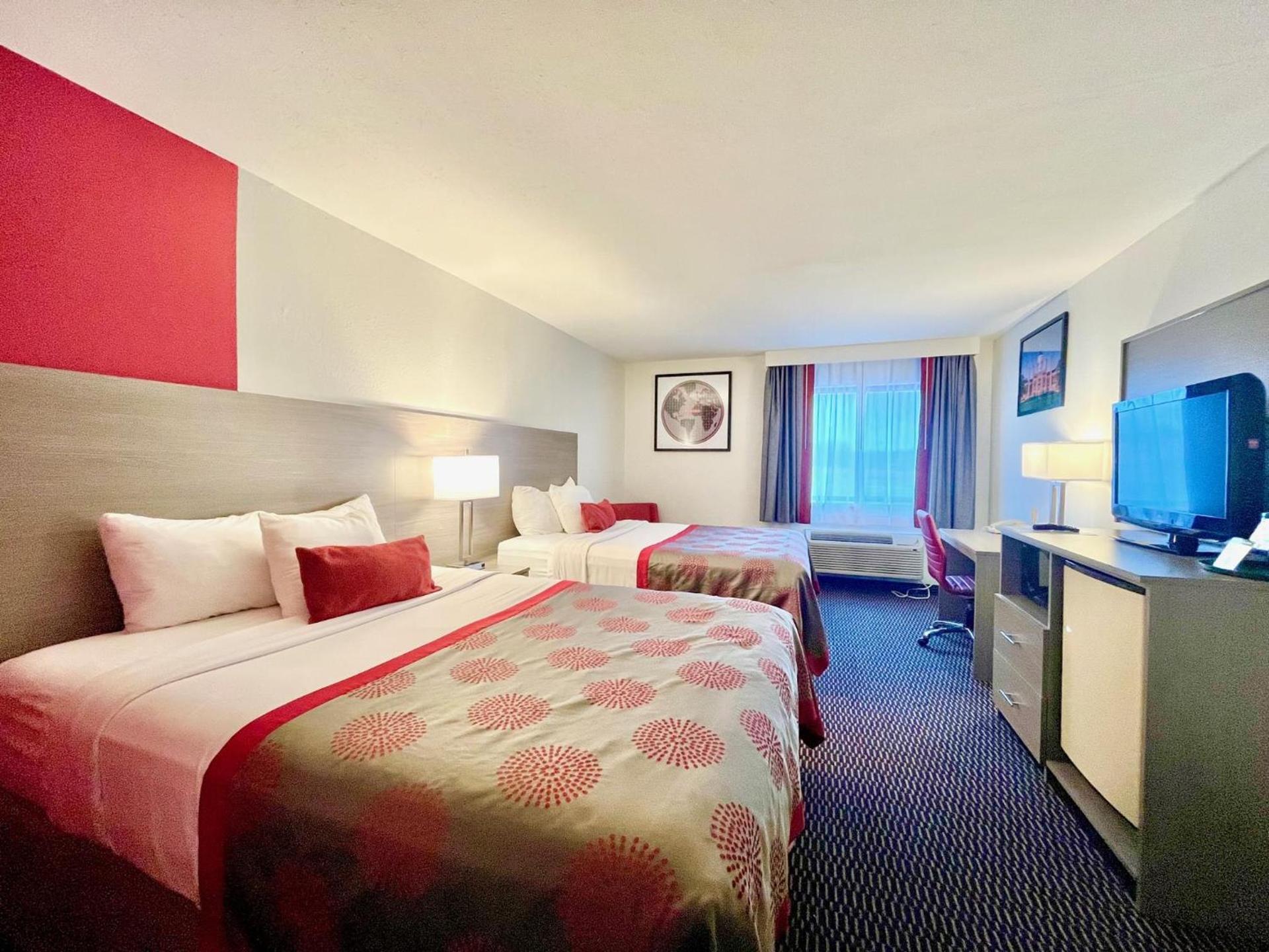 Ramada by Wyndham Columbia photo 30