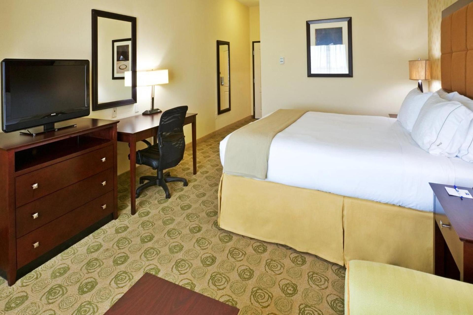 Holiday Inn Express & Suites Dallas East - Fair Park by IHG photo 2
