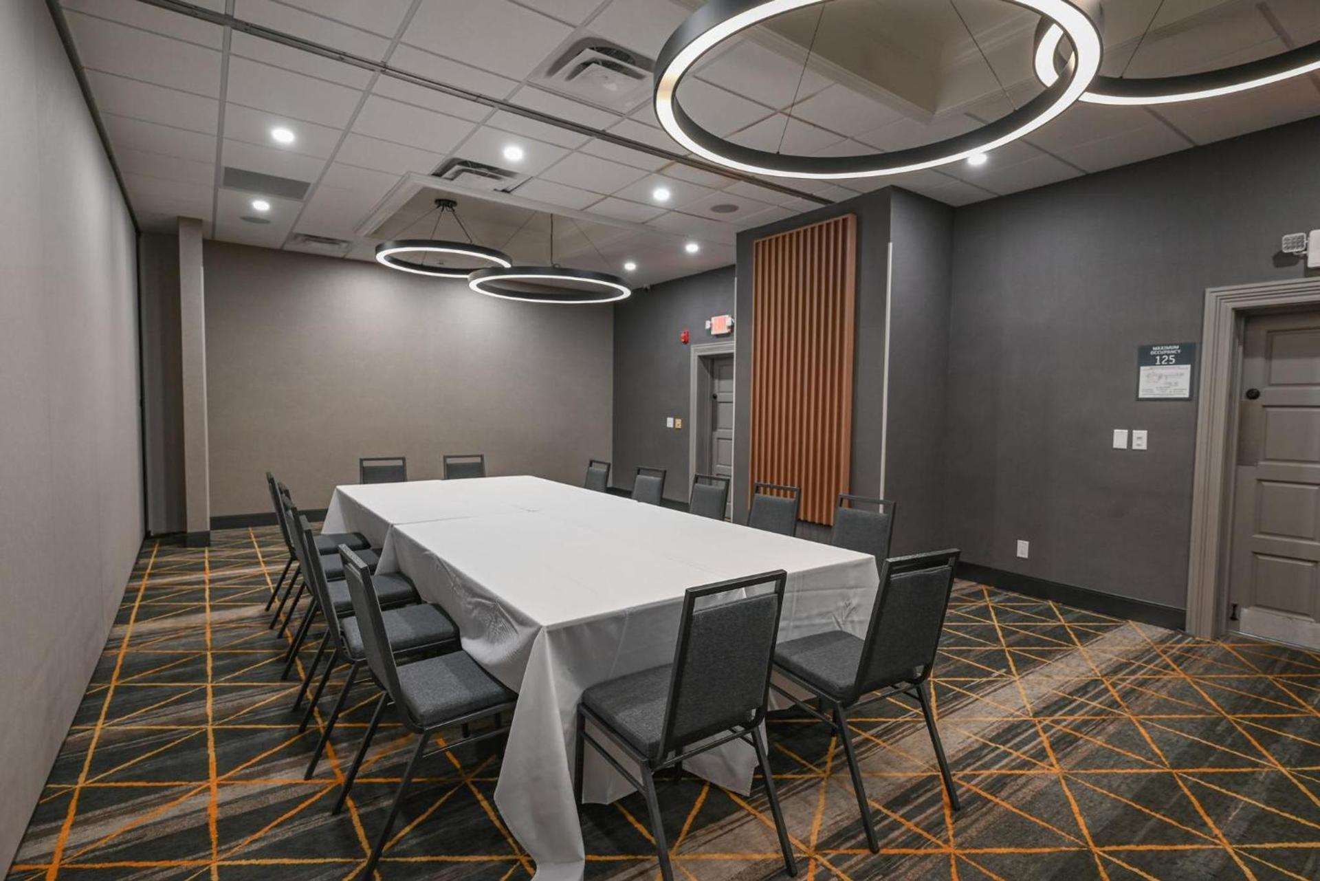 Holiday Inn Cleveland-Mayfield by IHG photo 45