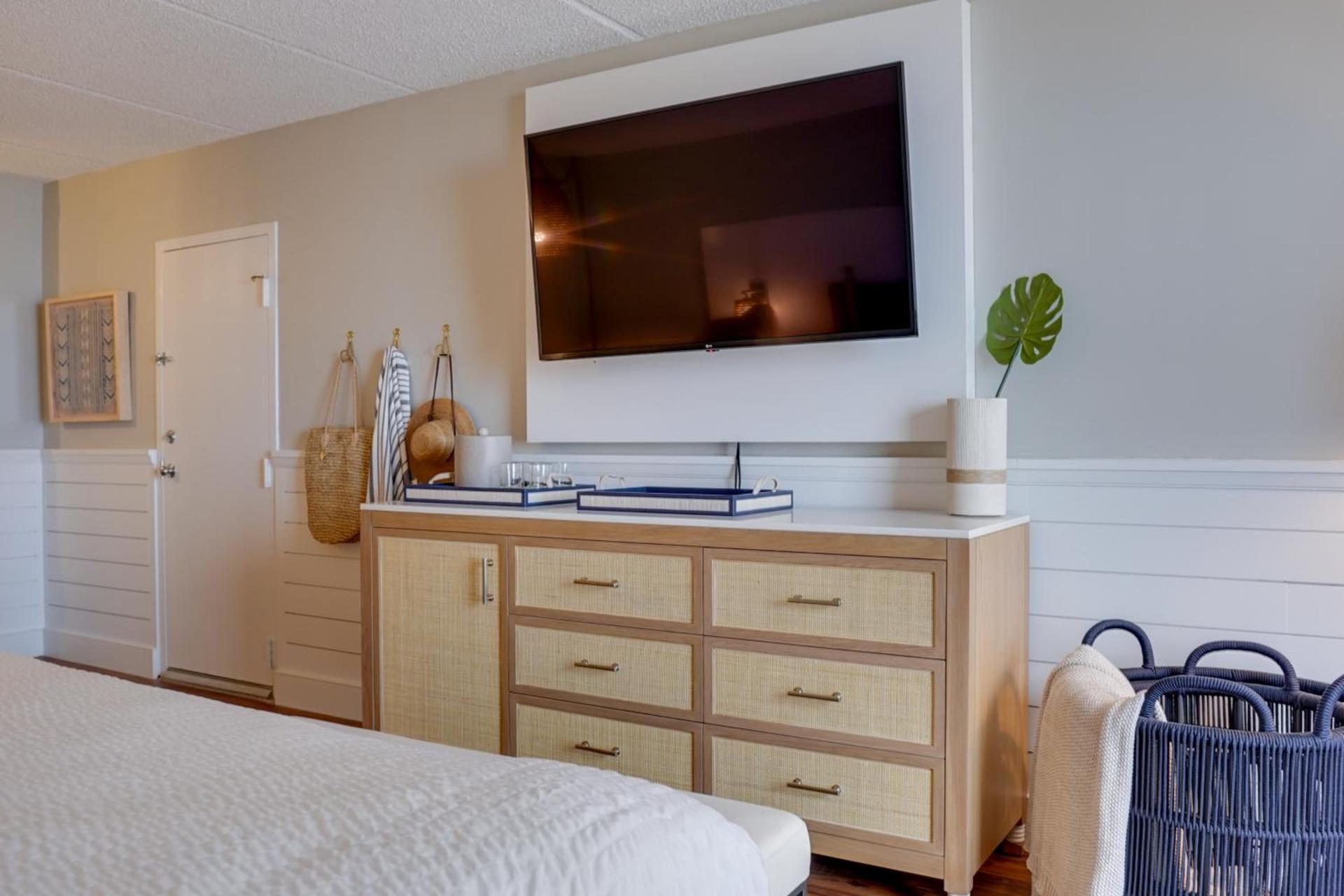 Ashore Oceanfront Hotel by Marriott photo 13