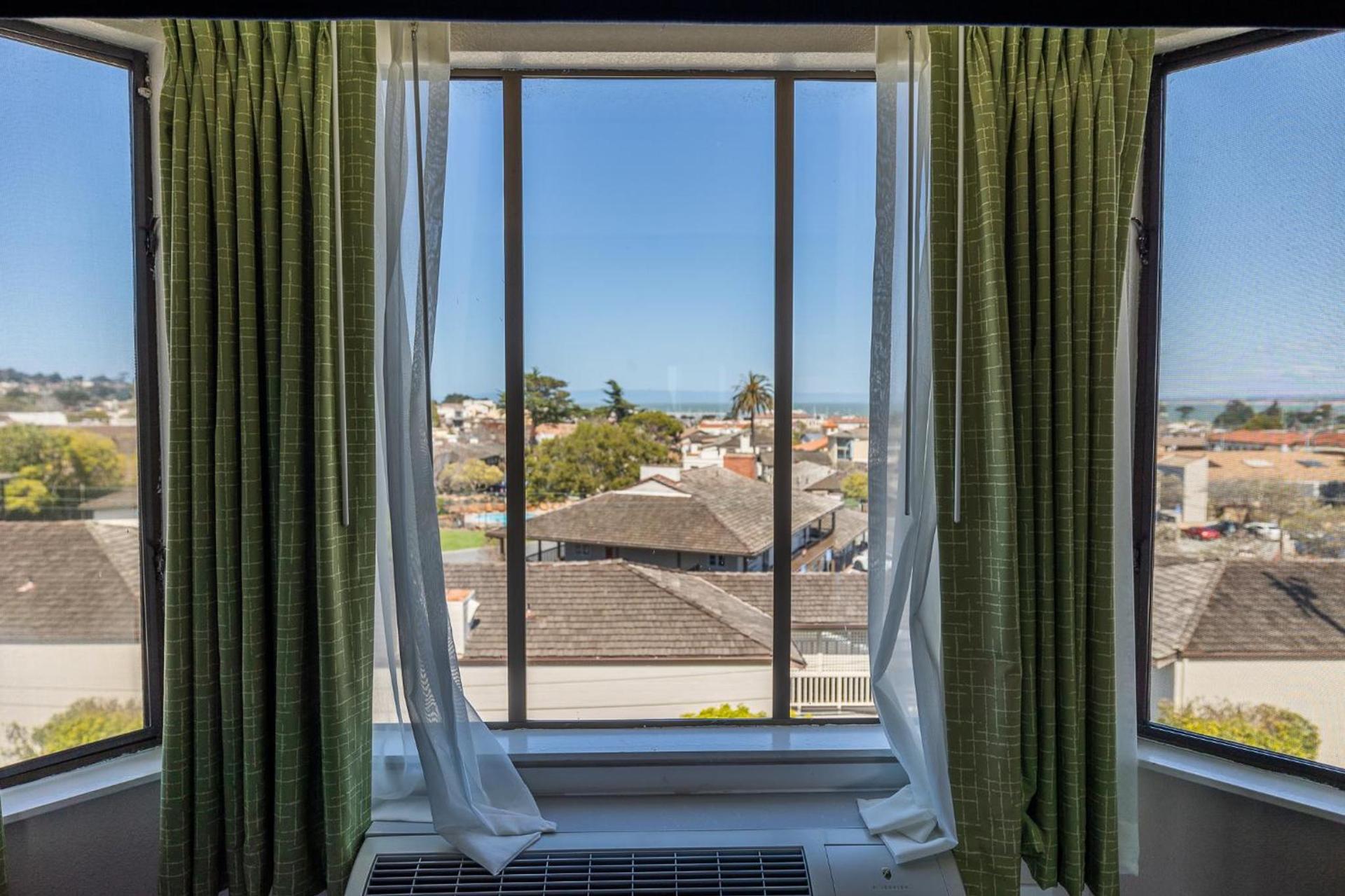 Days Inn by Wyndham Monterey Downtown photo 56