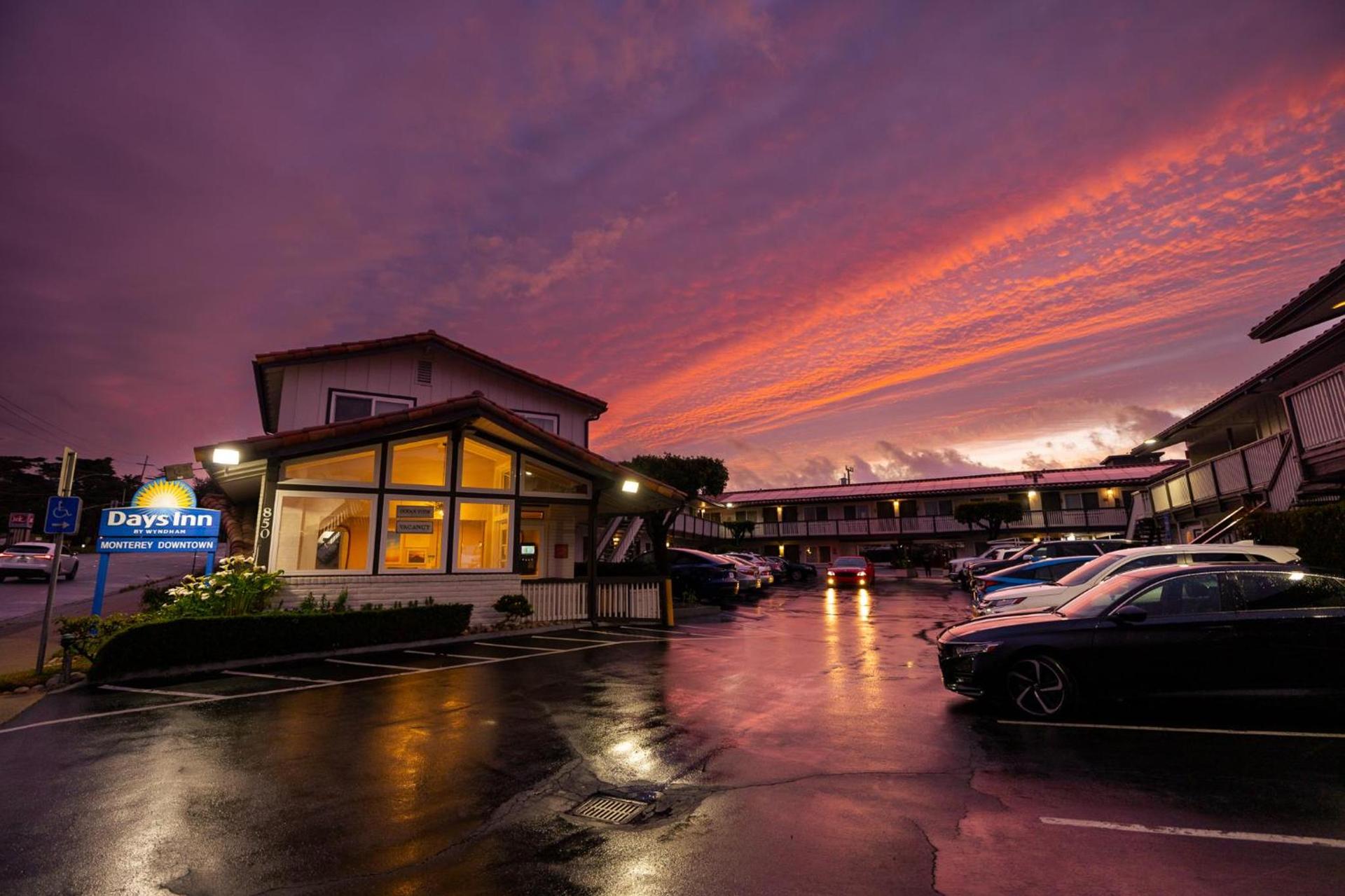 Days Inn by Wyndham Monterey Downtown photo 6