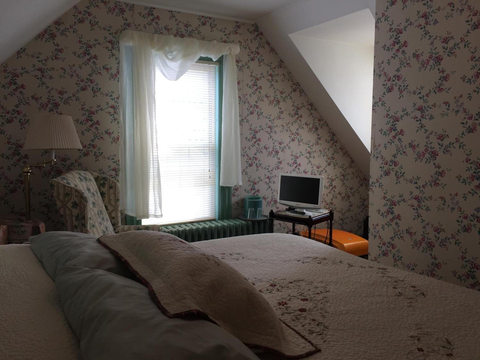 Harborview Inn photo 3