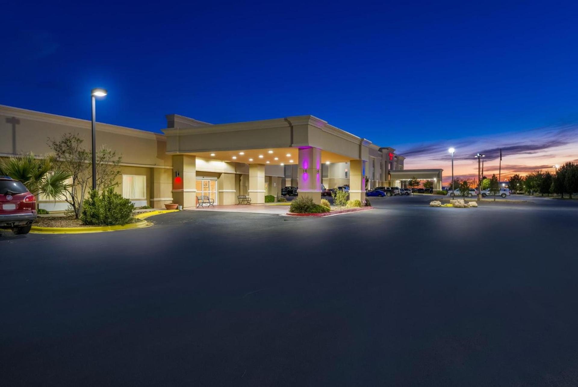 Red Roof Inn Pecos photo 4