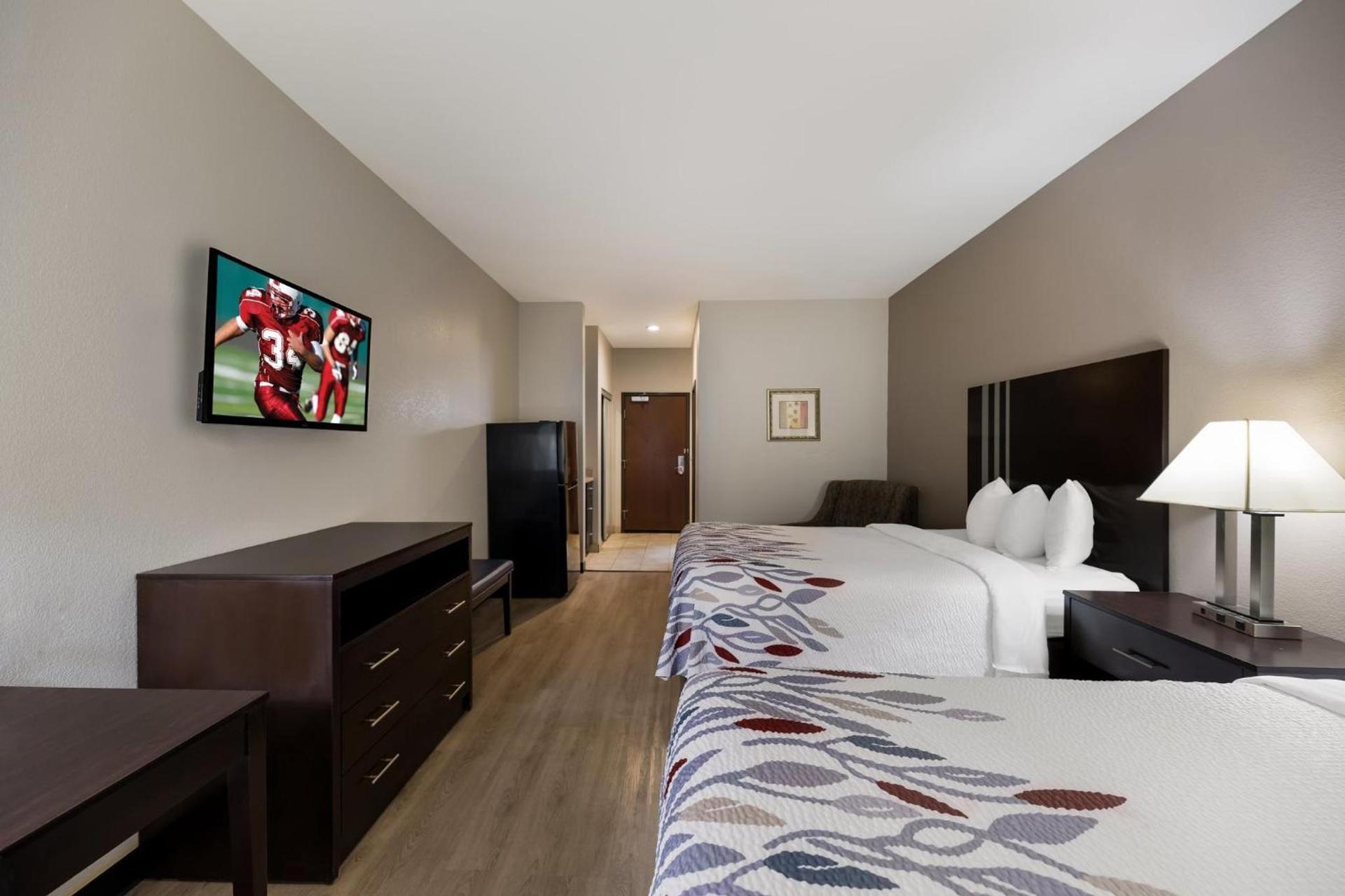 Red Roof Inn Pecos photo 16