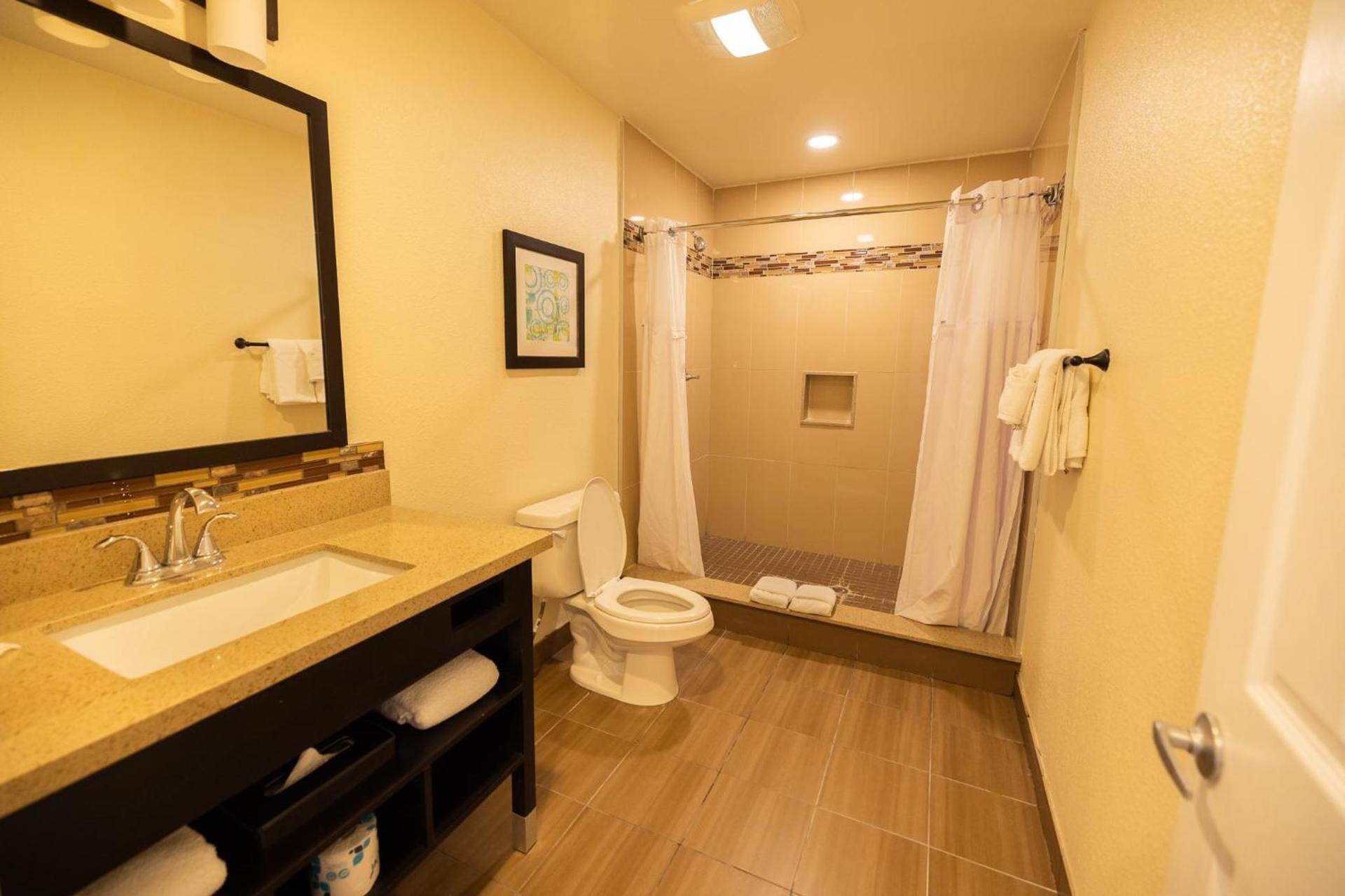 Days Inn by Wyndham Monterey Downtown photo 34