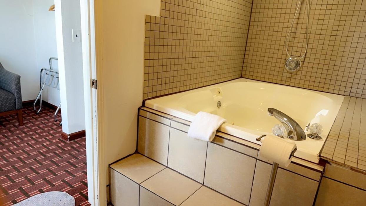 Branson Victorian Inn photo 9