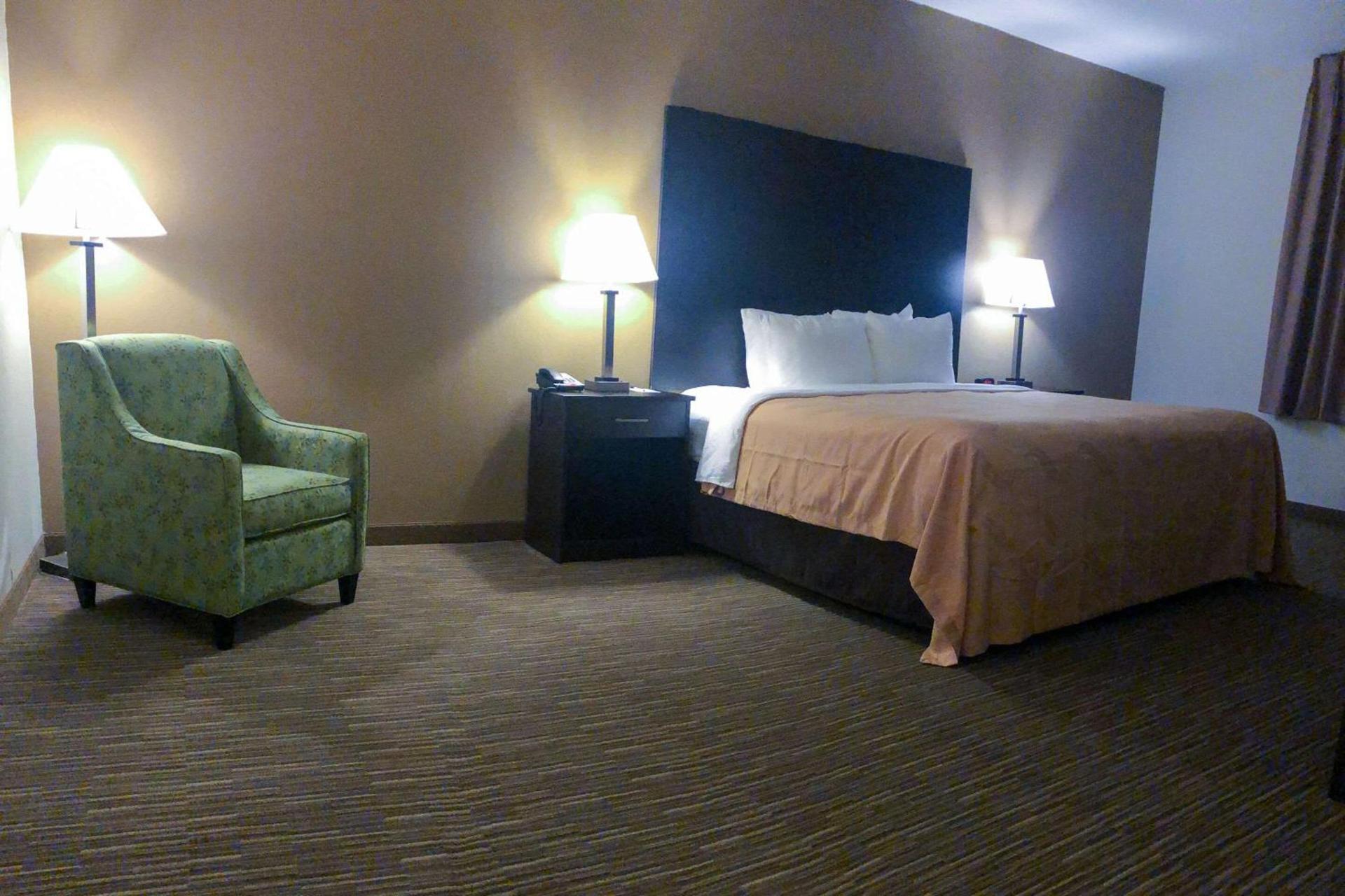 Quality Inn & Suites Paragould photo 12