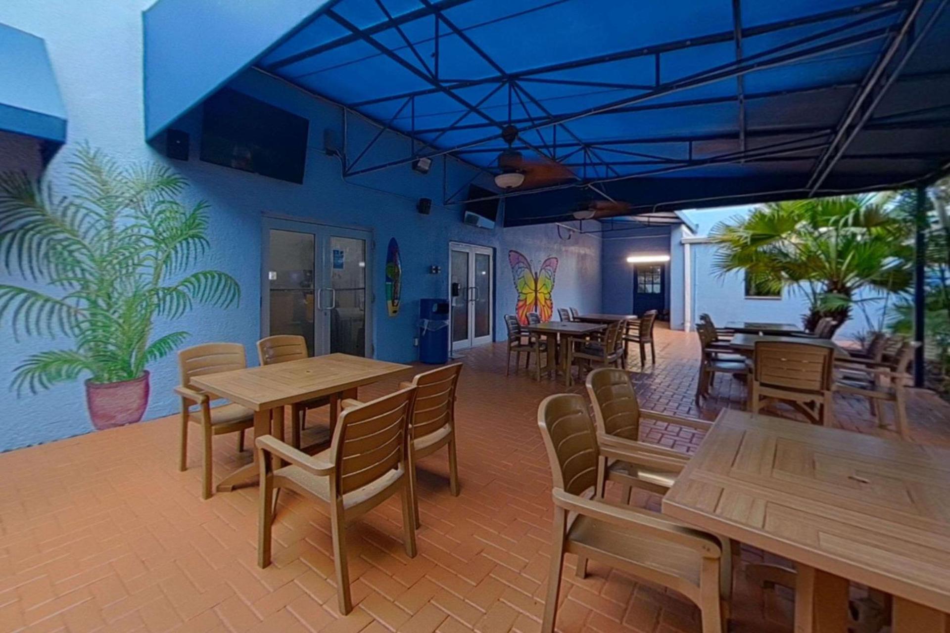 Rodeway Inn & Suites Fort Lauderdale Airport & Cruise Port photo 83