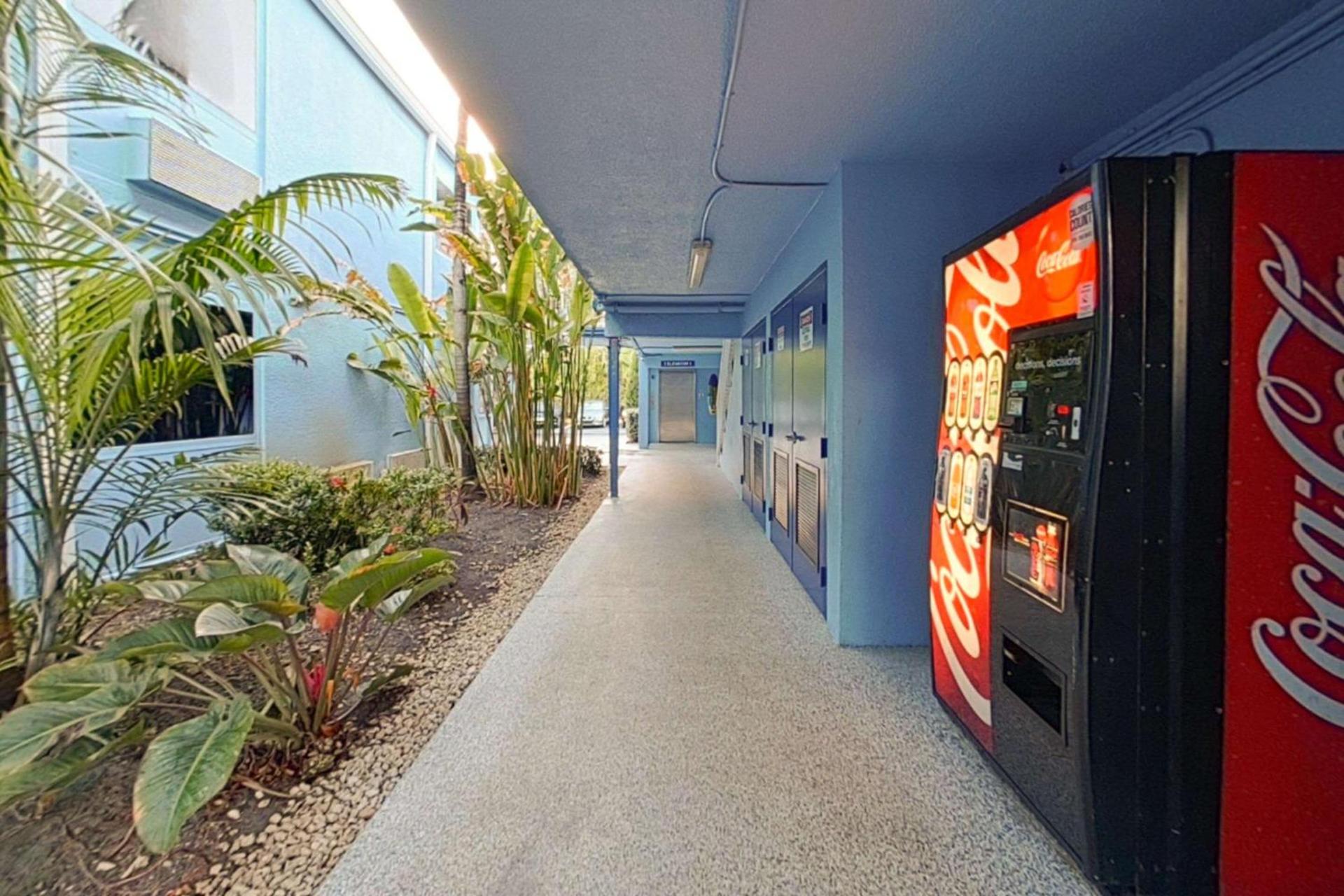 Rodeway Inn & Suites Fort Lauderdale Airport & Cruise Port photo 81