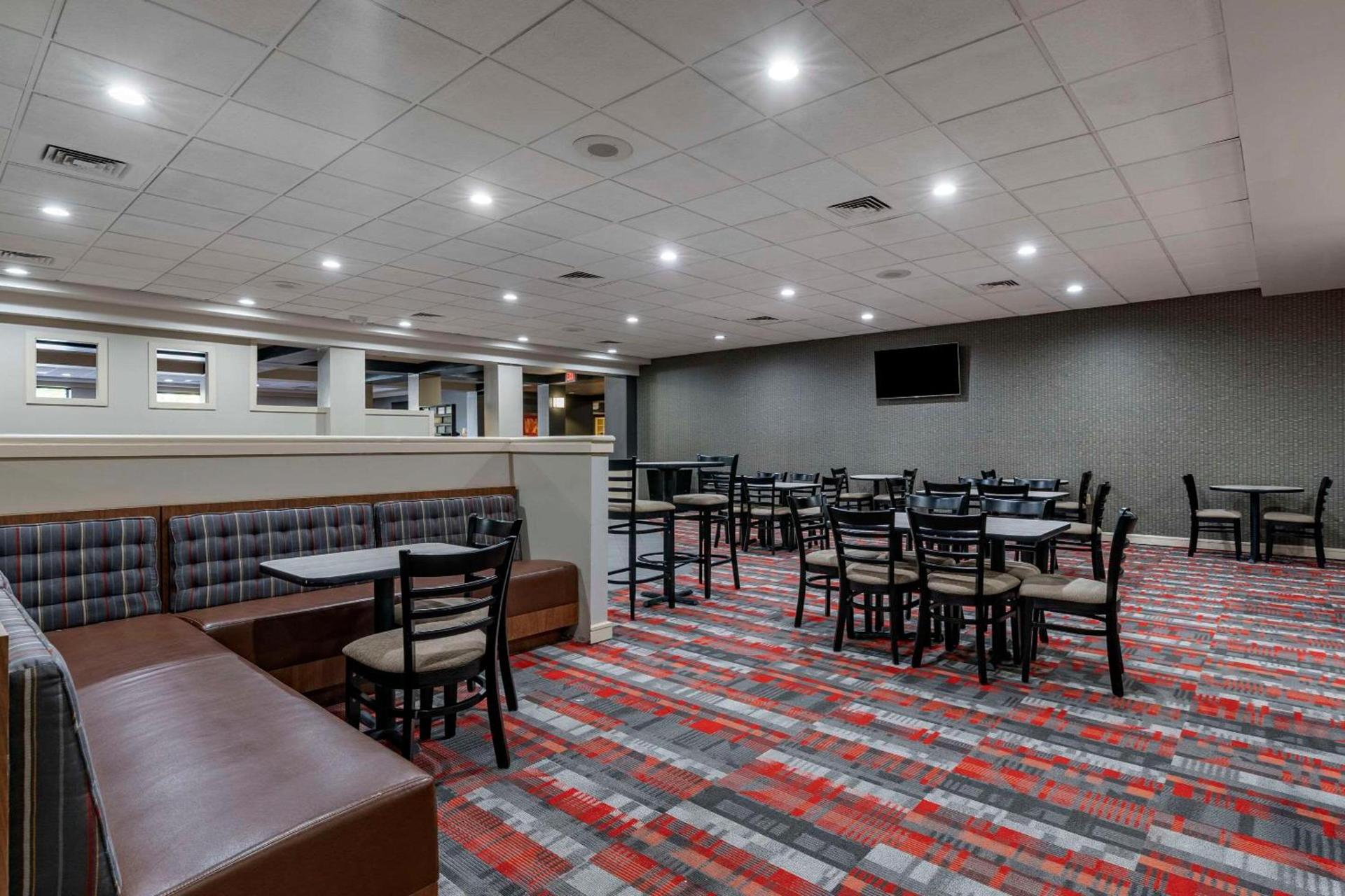 MainStay Suites Lexington I-75 photo 23
