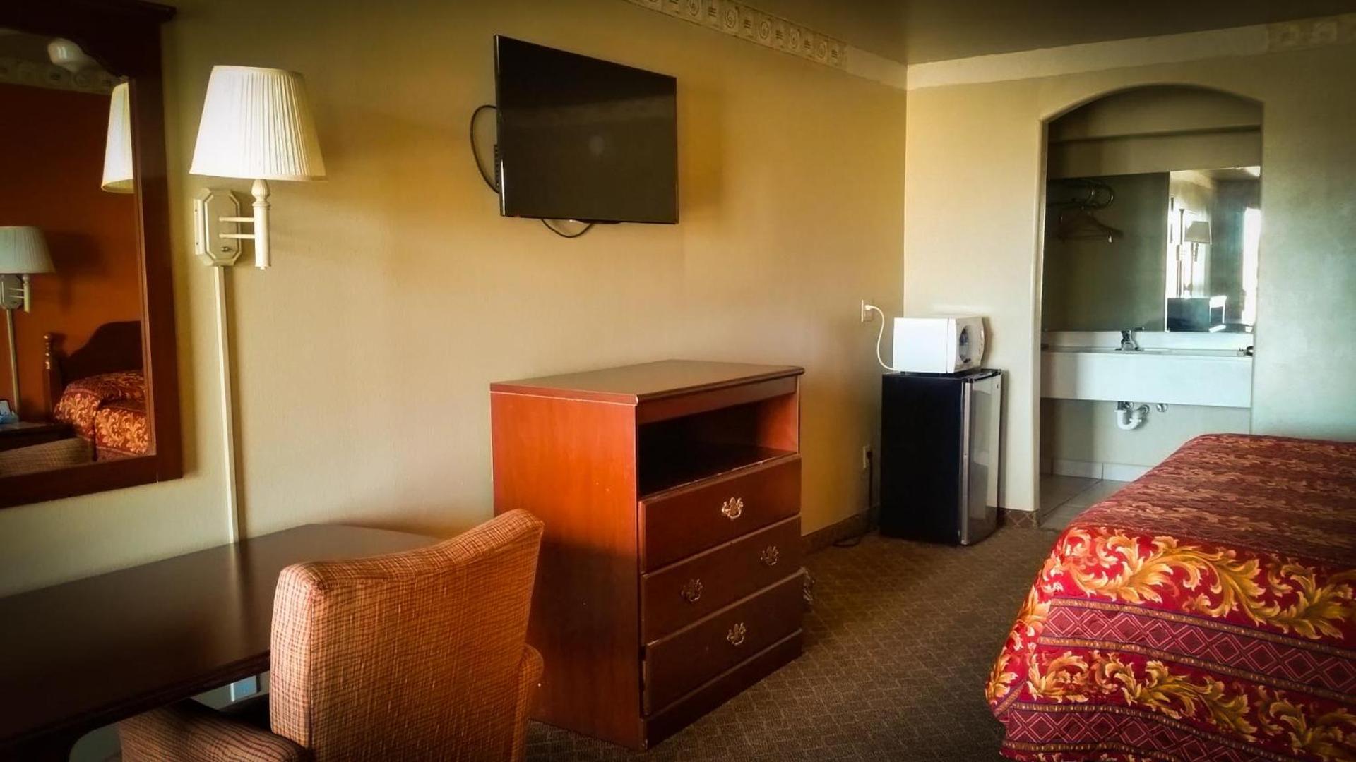 La Copa Inn Brownsville photo 8