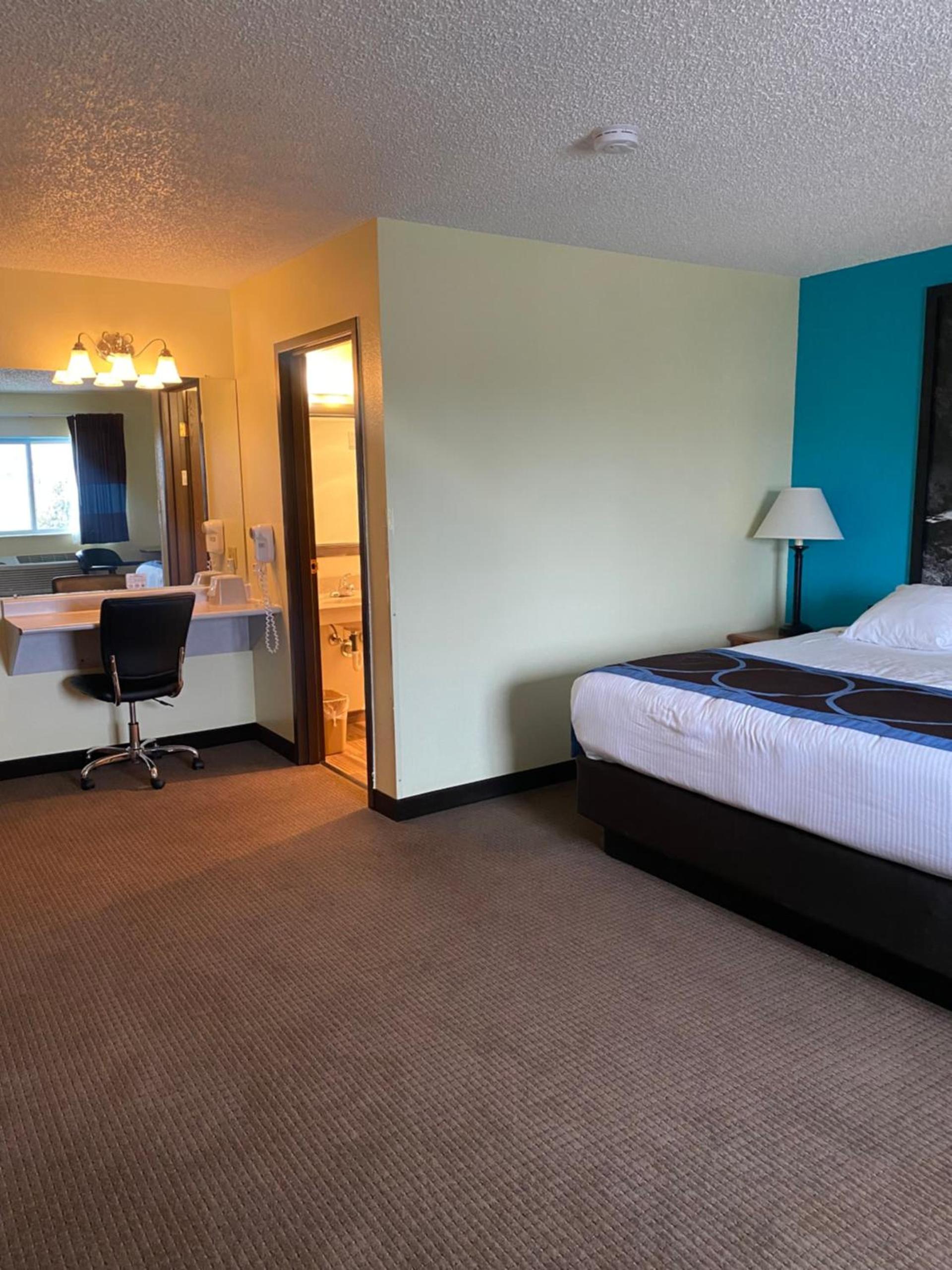 Super 8 by Wyndham Ogallala photo 45