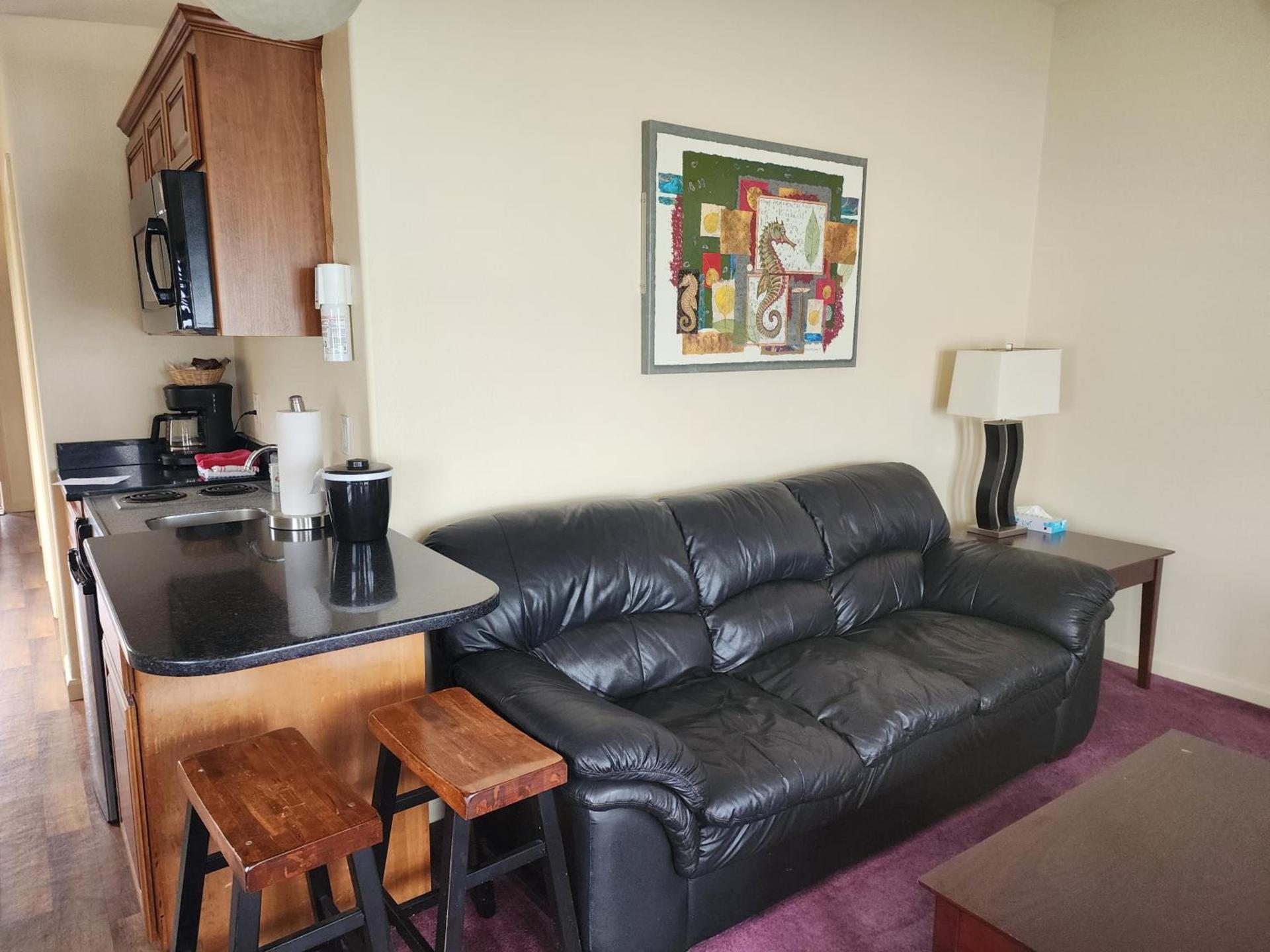 Seahorse Oceanfront Lodge photo 9