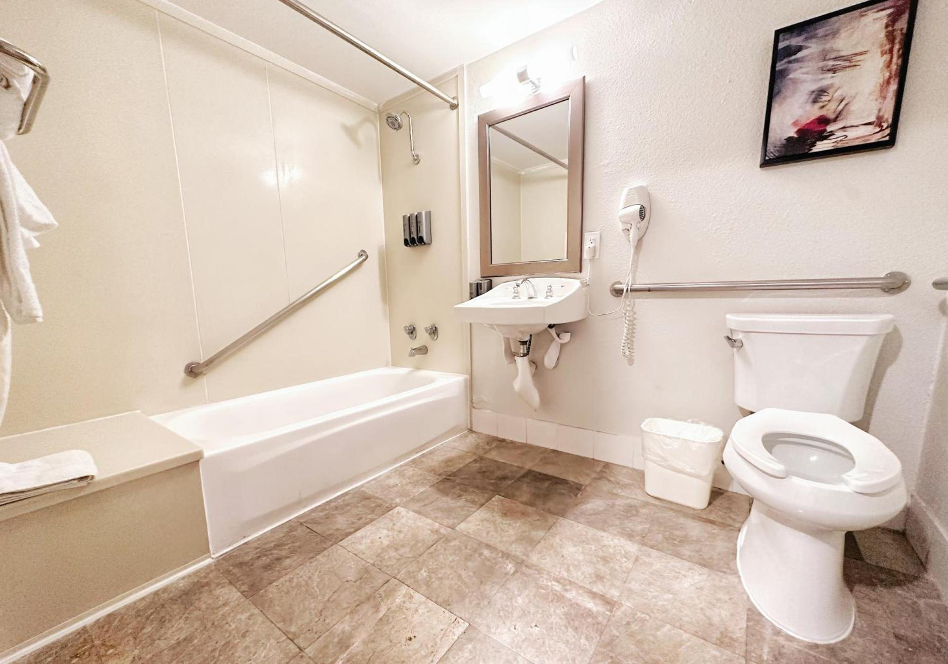 Lincoln Hotel Monterey Park Los Angeles photo 9