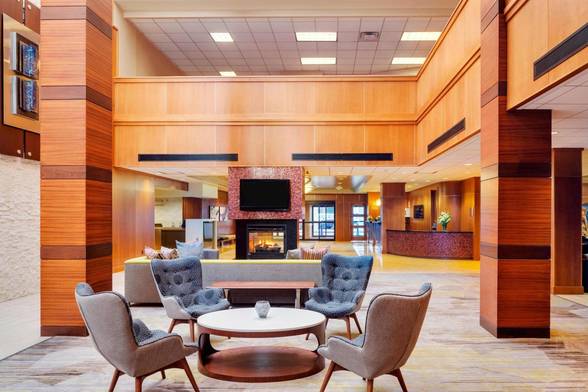 Courtyard by Marriott Boston Logan Airport photo 17