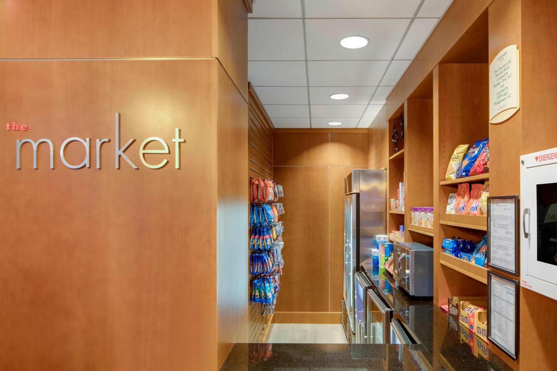 Courtyard by Marriott Boston Logan Airport photo 35