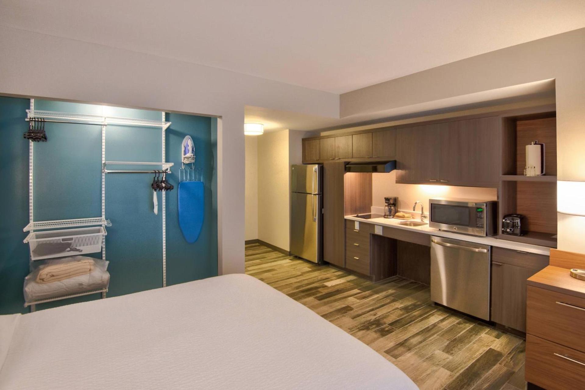 TownePlace Suites by Marriott Miami Airport photo 12
