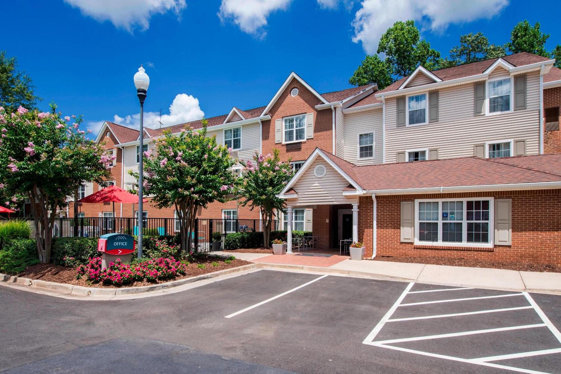 TownePlace Suites by Marriott Atlanta Kennesaw photo 2