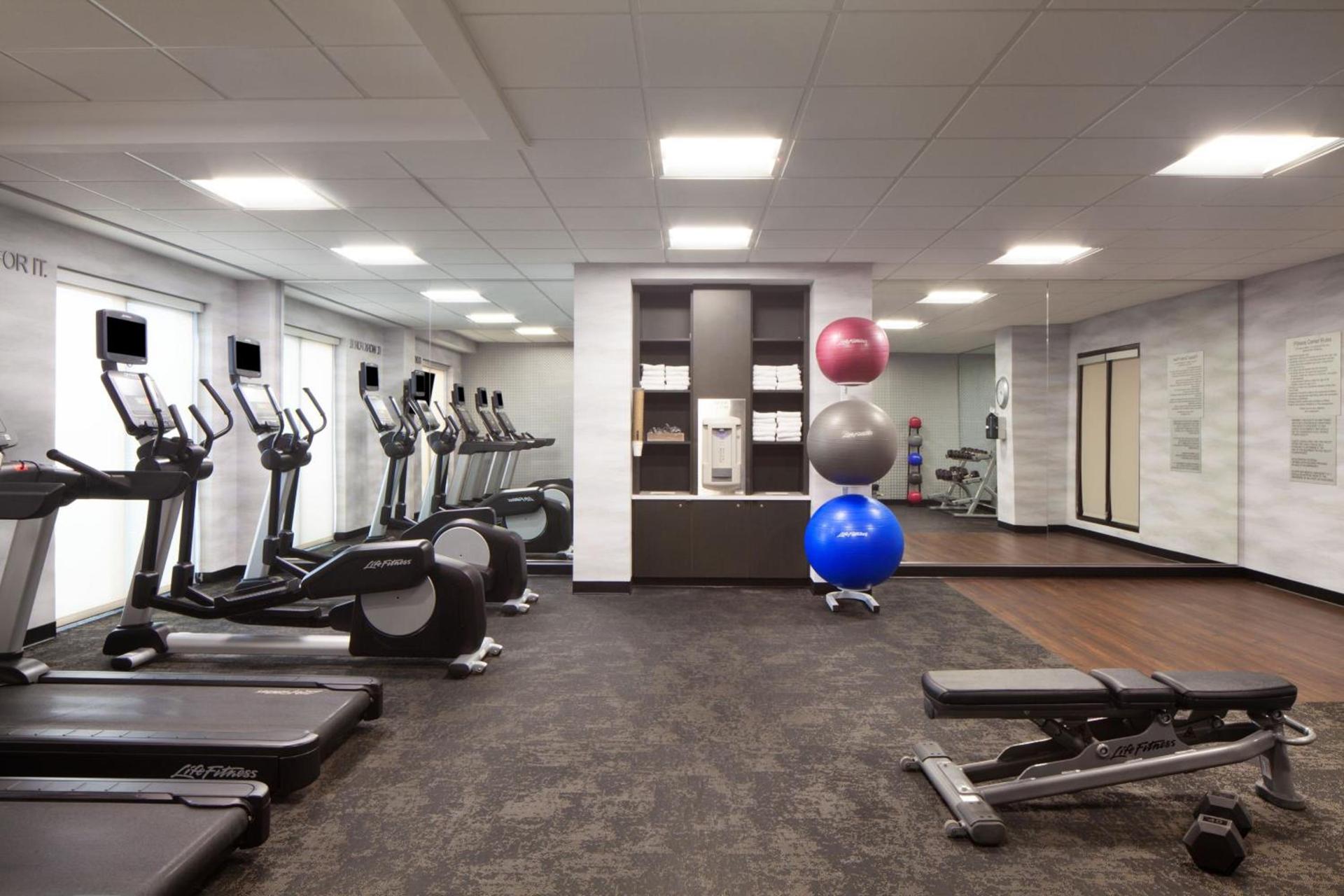 Fairfield Inn & Suites by Marriott Charleston photo 45