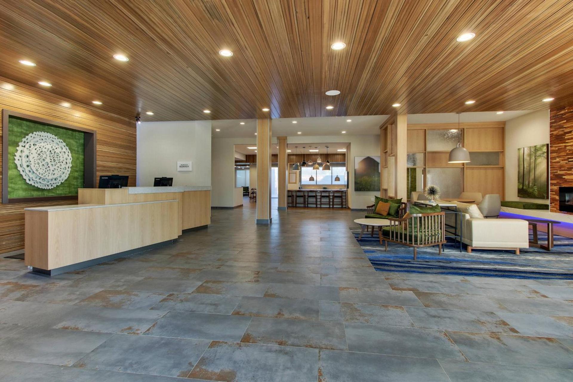 Fairfield Inn and Suites by Marriott Houston Brookhollow photo 4