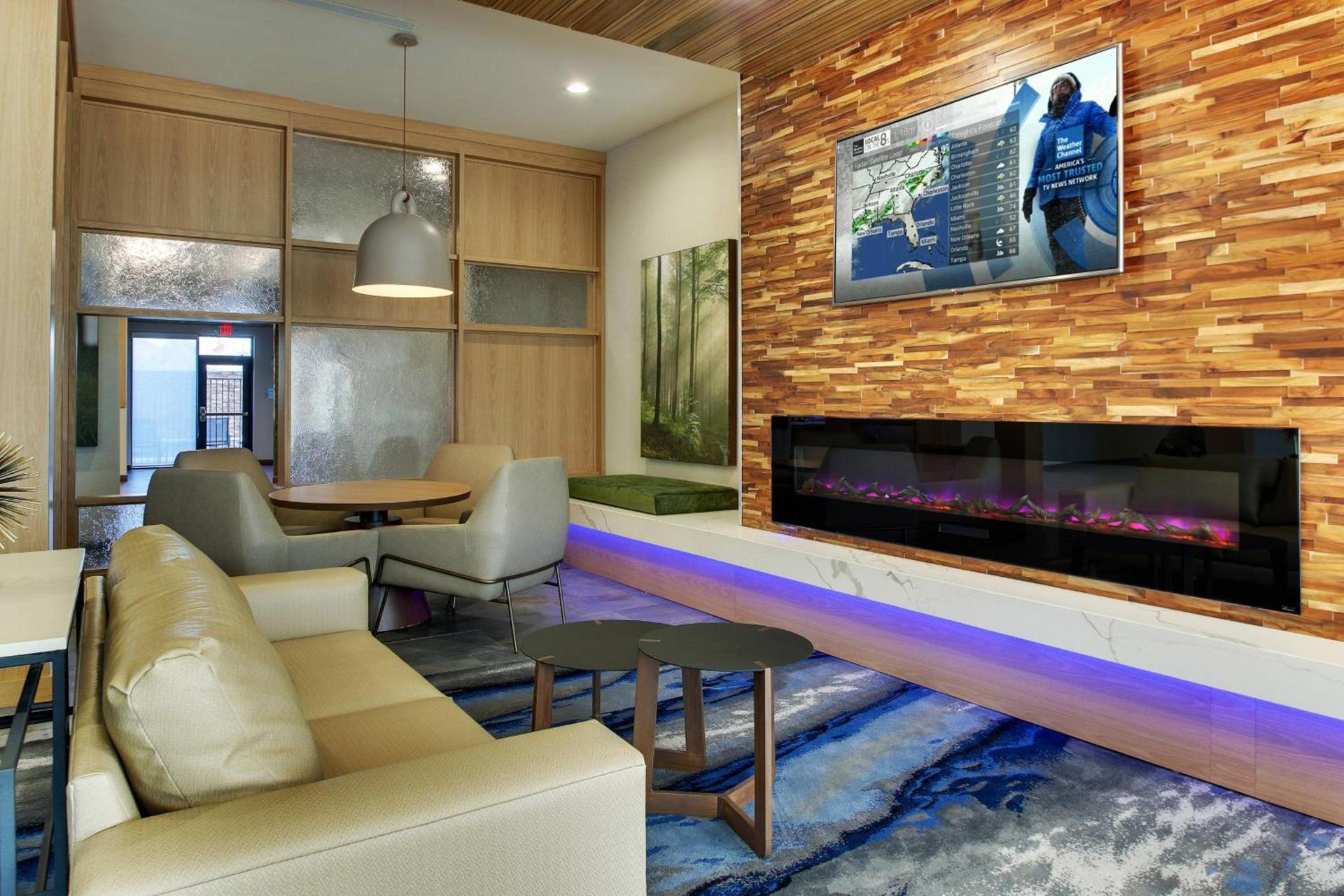 Fairfield Inn and Suites by Marriott Houston Brookhollow photo 6