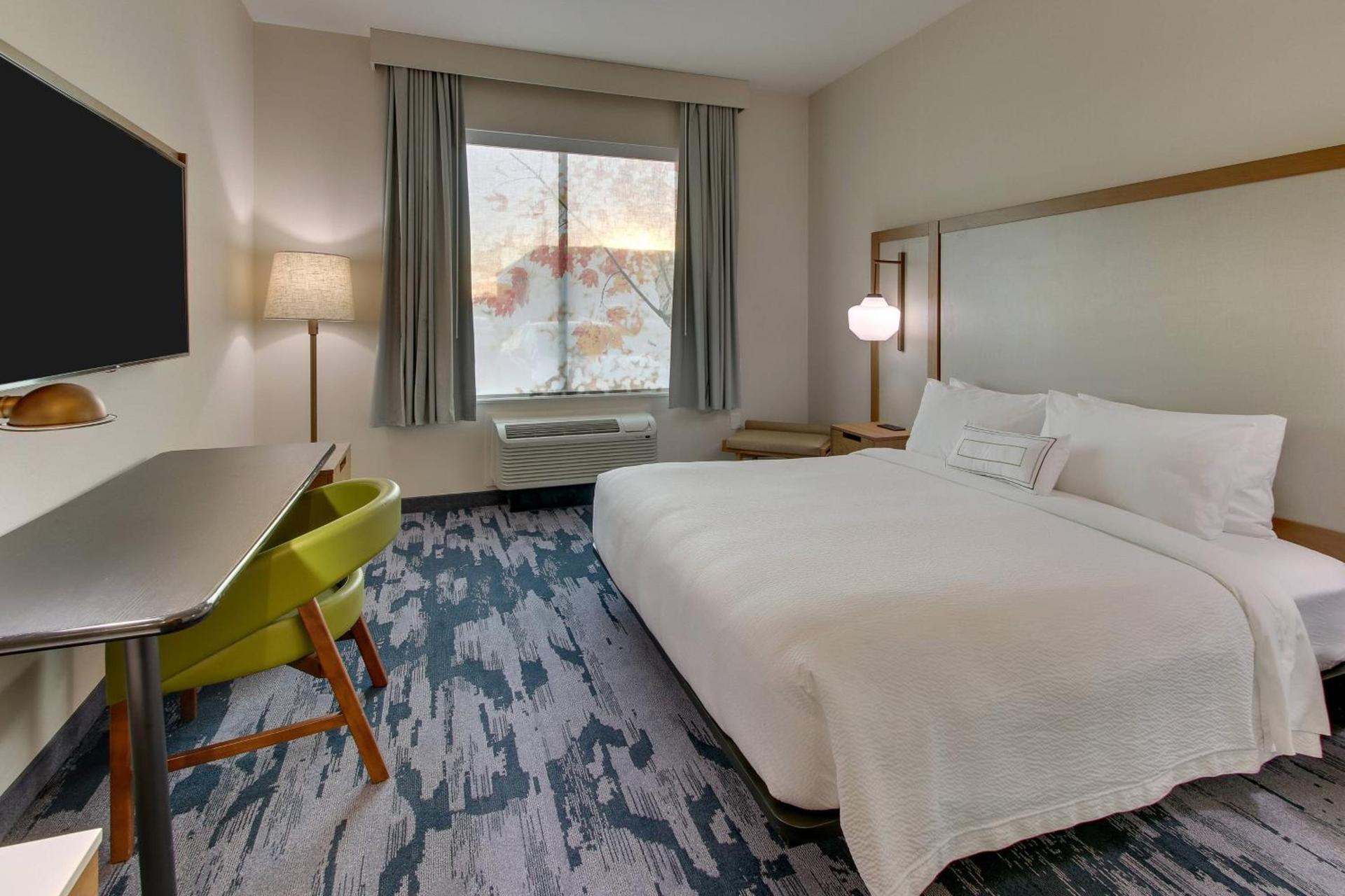 Fairfield Inn and Suites by Marriott Houston Brookhollow photo 9