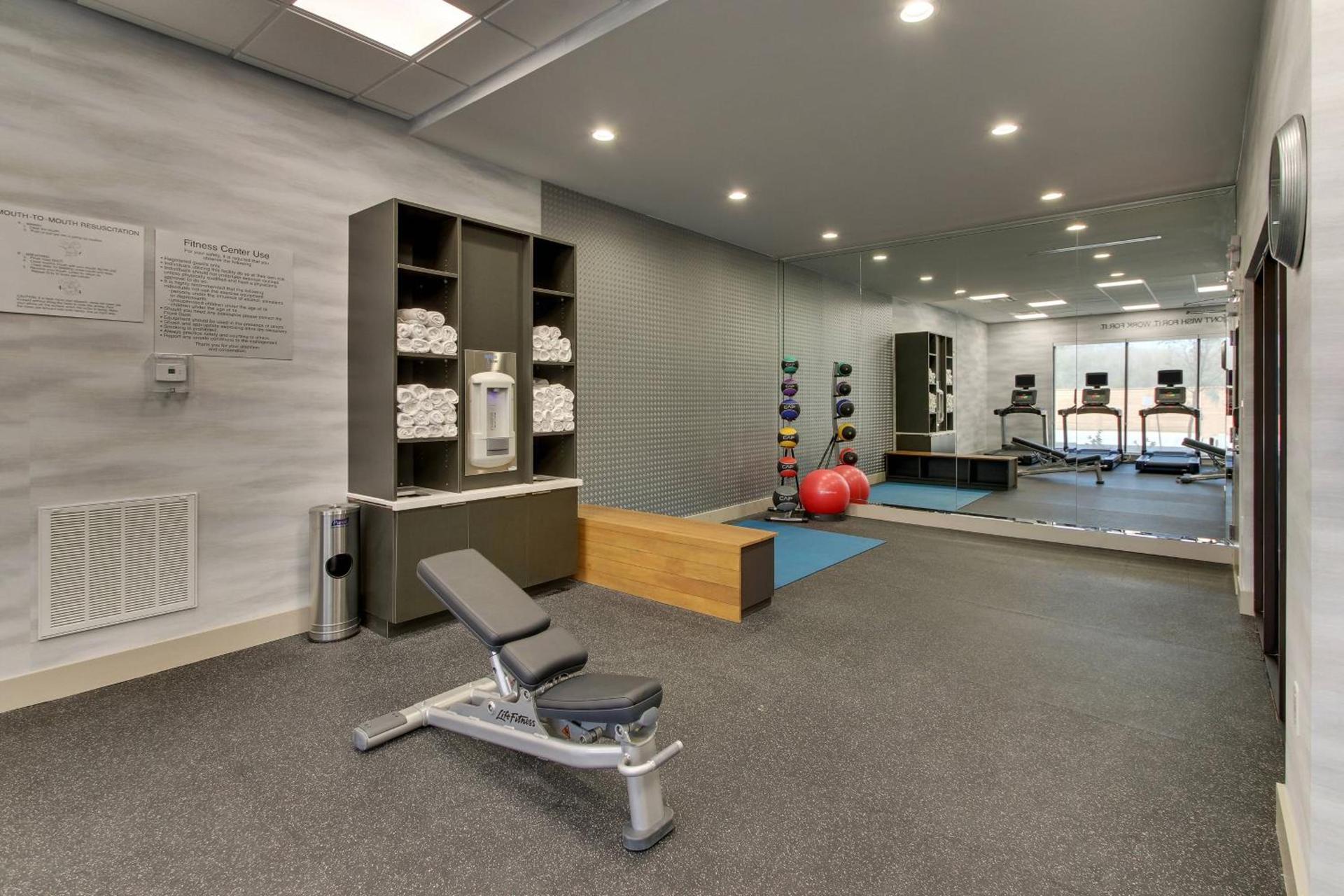 Fairfield Inn and Suites by Marriott Houston Brookhollow photo 30