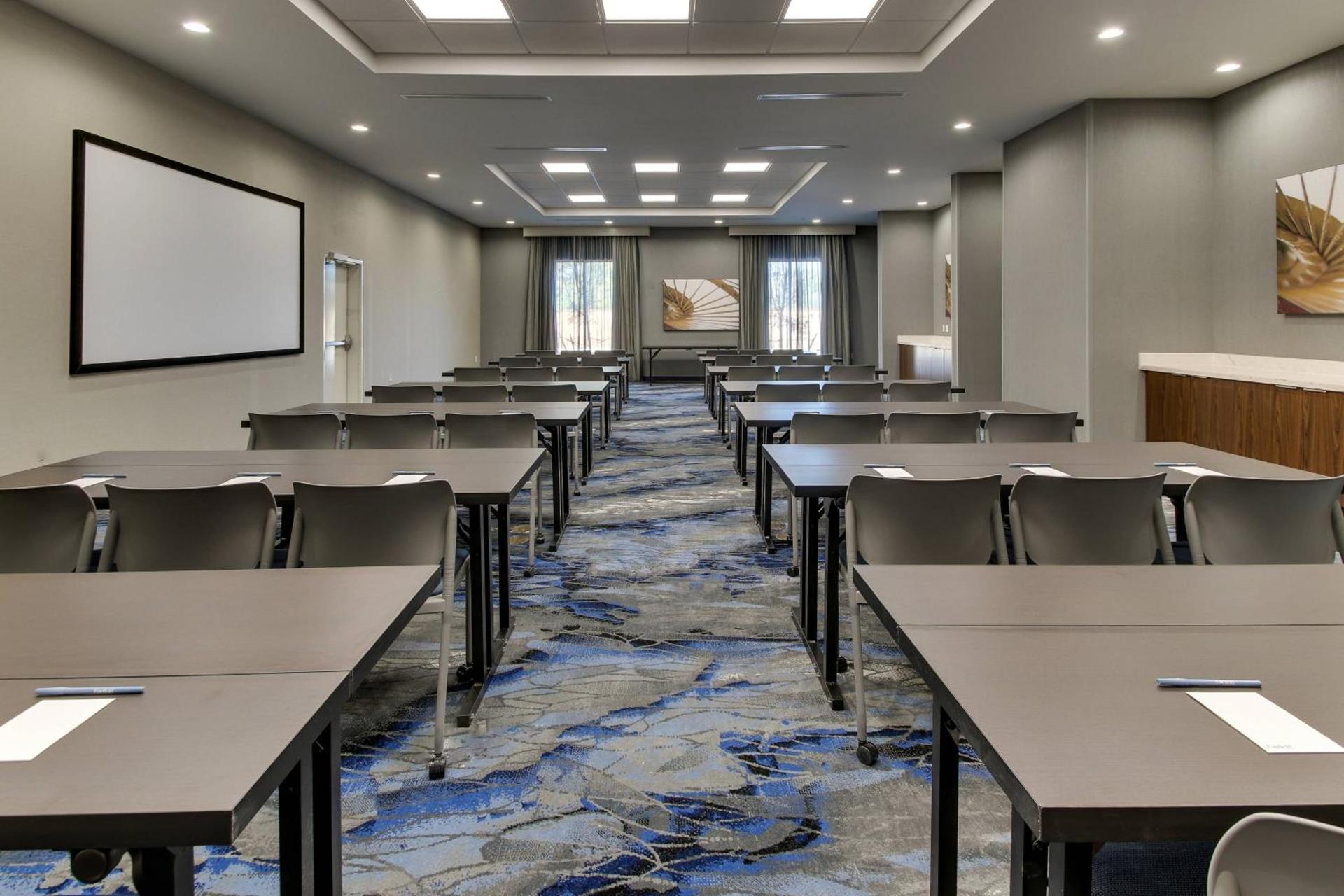 Fairfield Inn and Suites by Marriott Houston Brookhollow photo 32