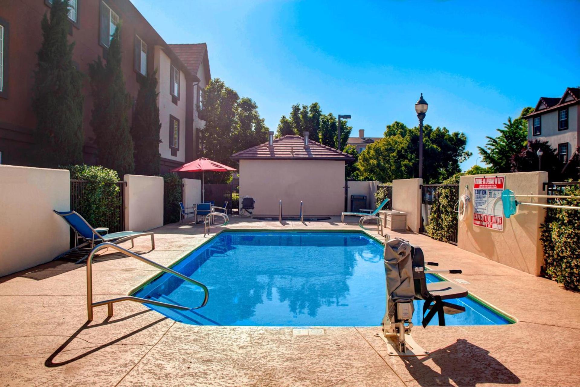 TownePlace Suites Fresno photo 19