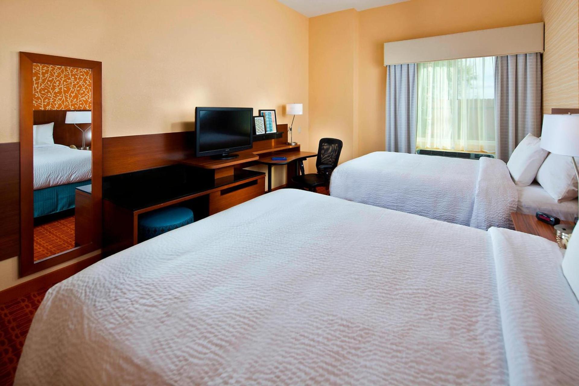 Fairfield Inn & Suites Houston Hobby Airport photo 14