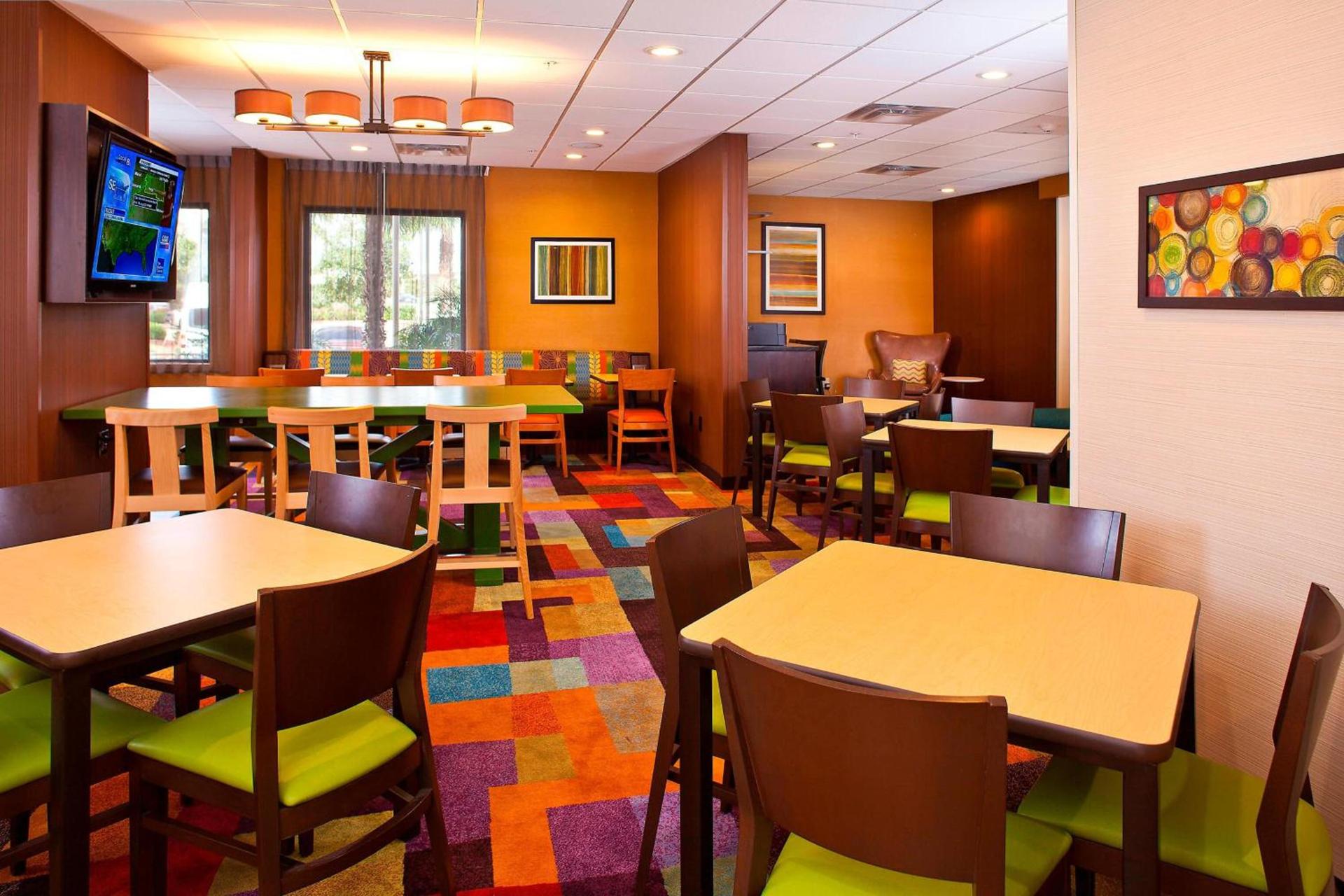 Fairfield Inn & Suites Houston Hobby Airport photo 9