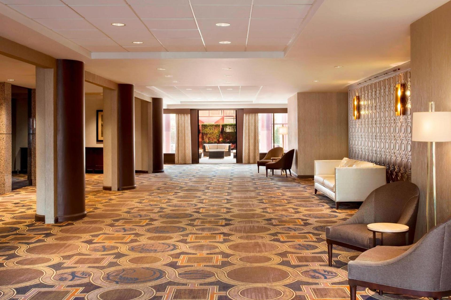 Sheraton LaGuardia East Hotel photo 14