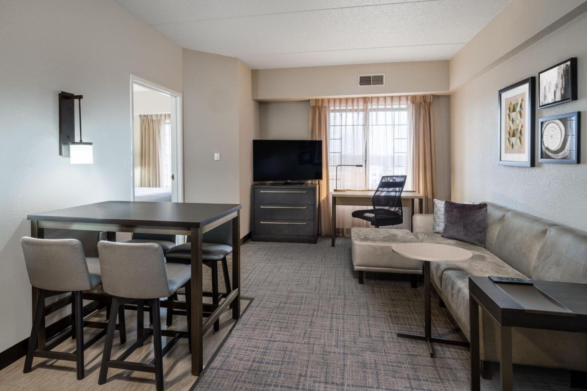 Residence Inn by Marriott Chicago Oak Brook photo 4