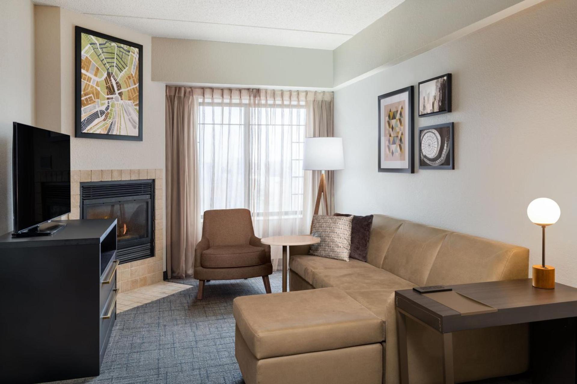 Residence Inn by Marriott Chicago Oak Brook photo 12