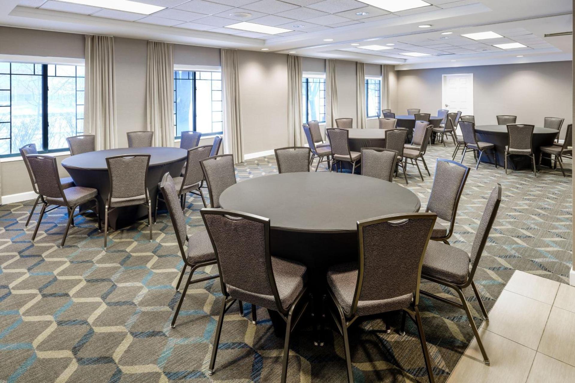 Residence Inn by Marriott Chicago Oak Brook photo 26