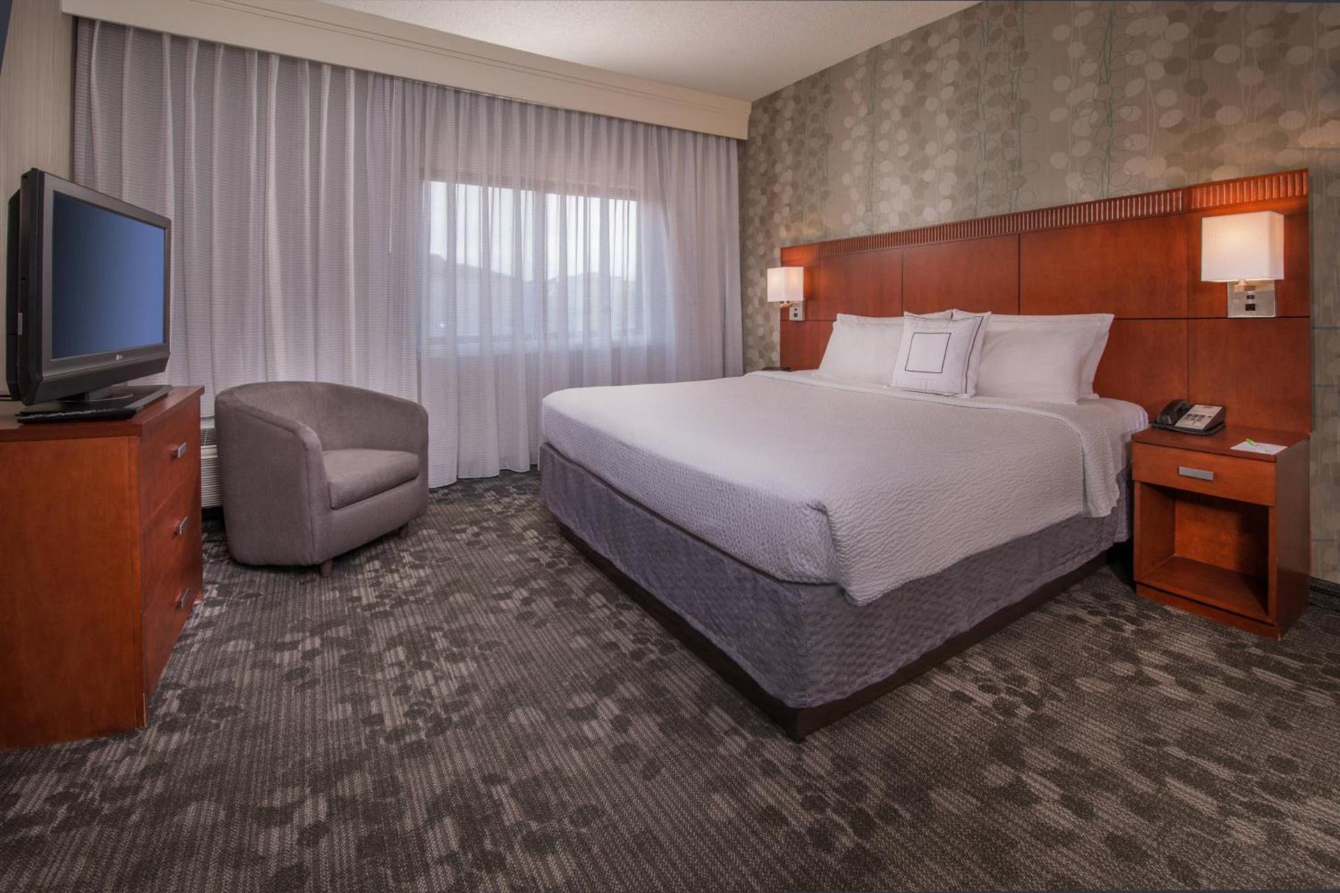Courtyard by Marriott Dulles Airport Chantilly photo 14